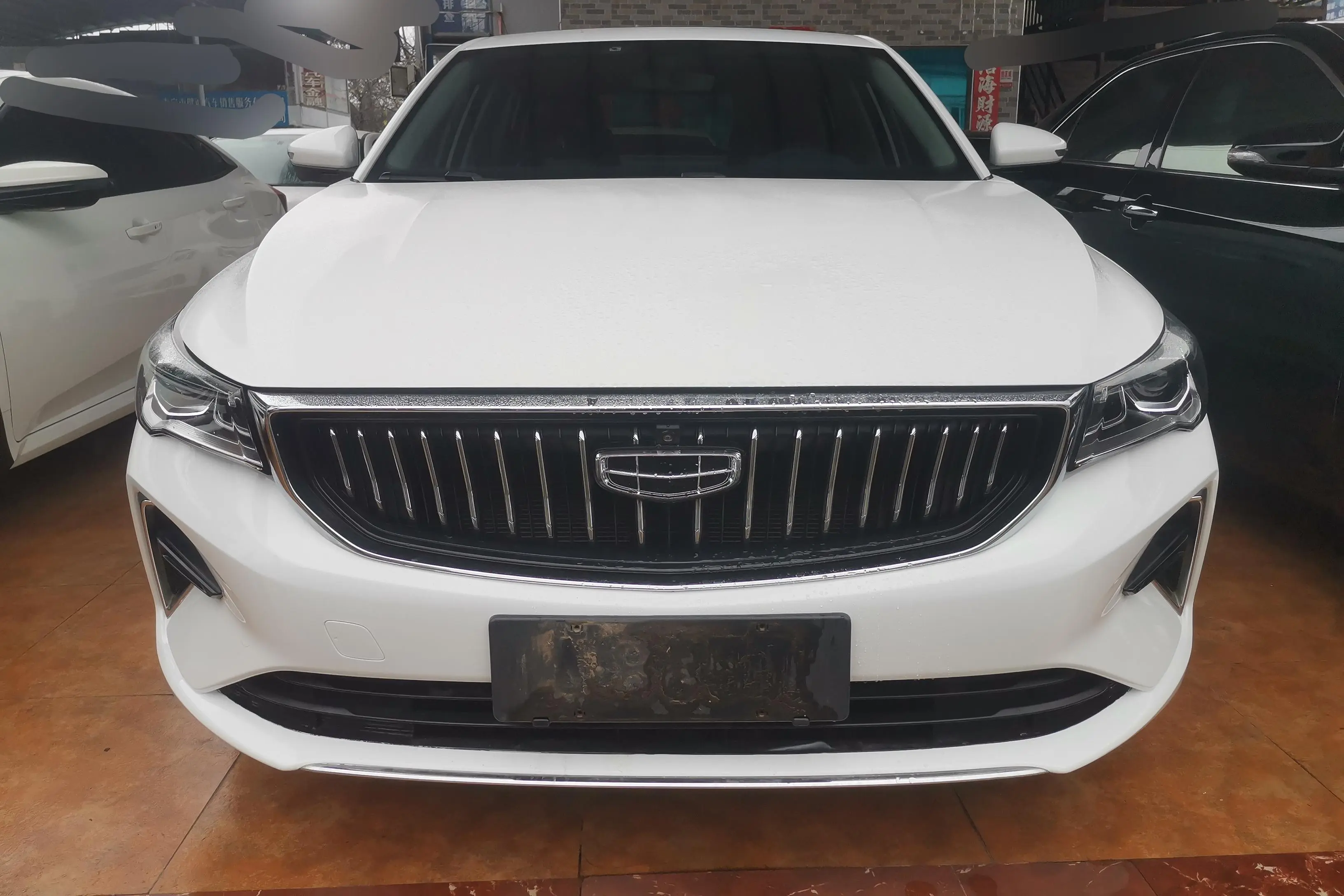 Geely Emgrand  из Китая