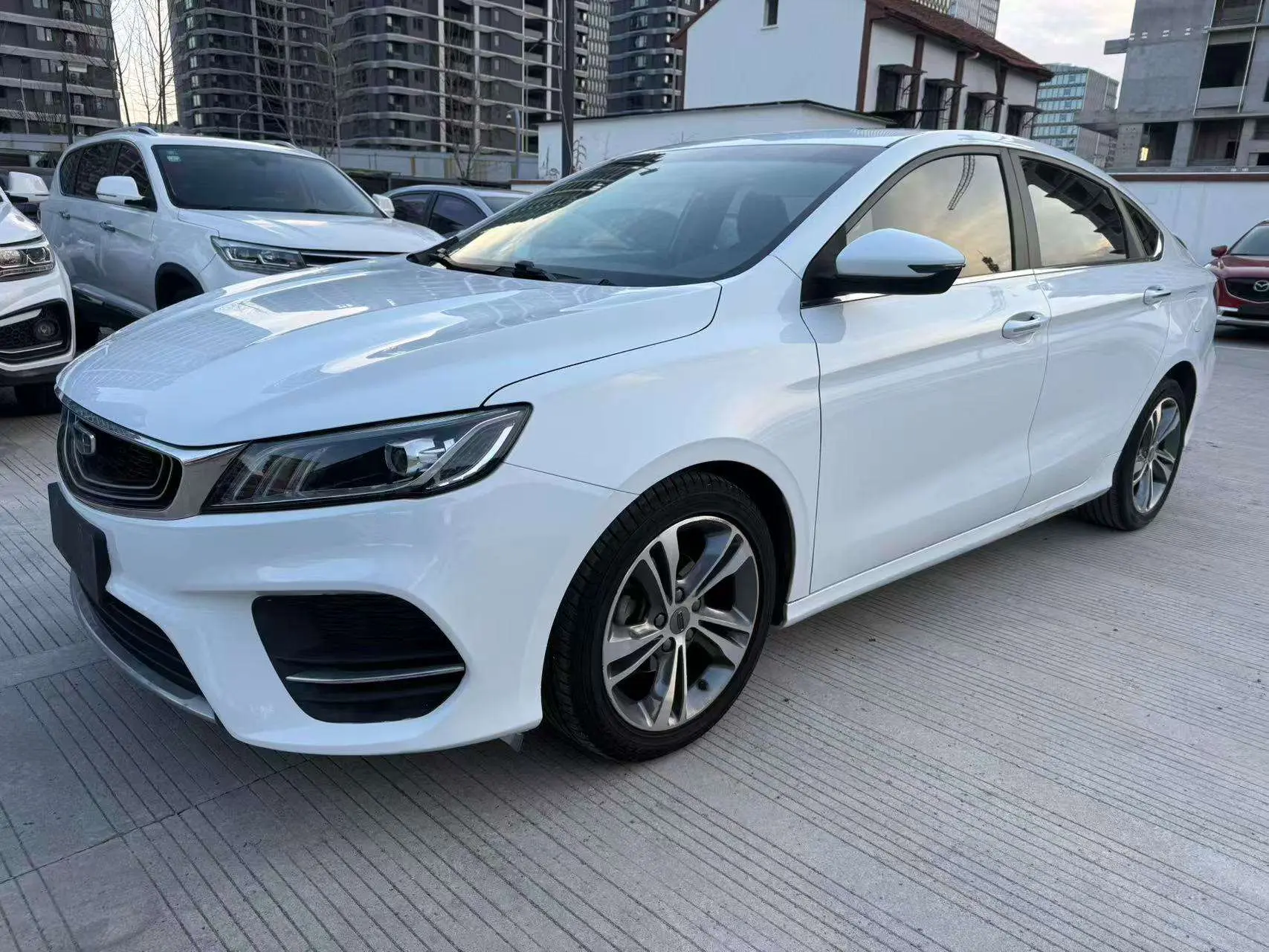 Geely Binrui  из Китая