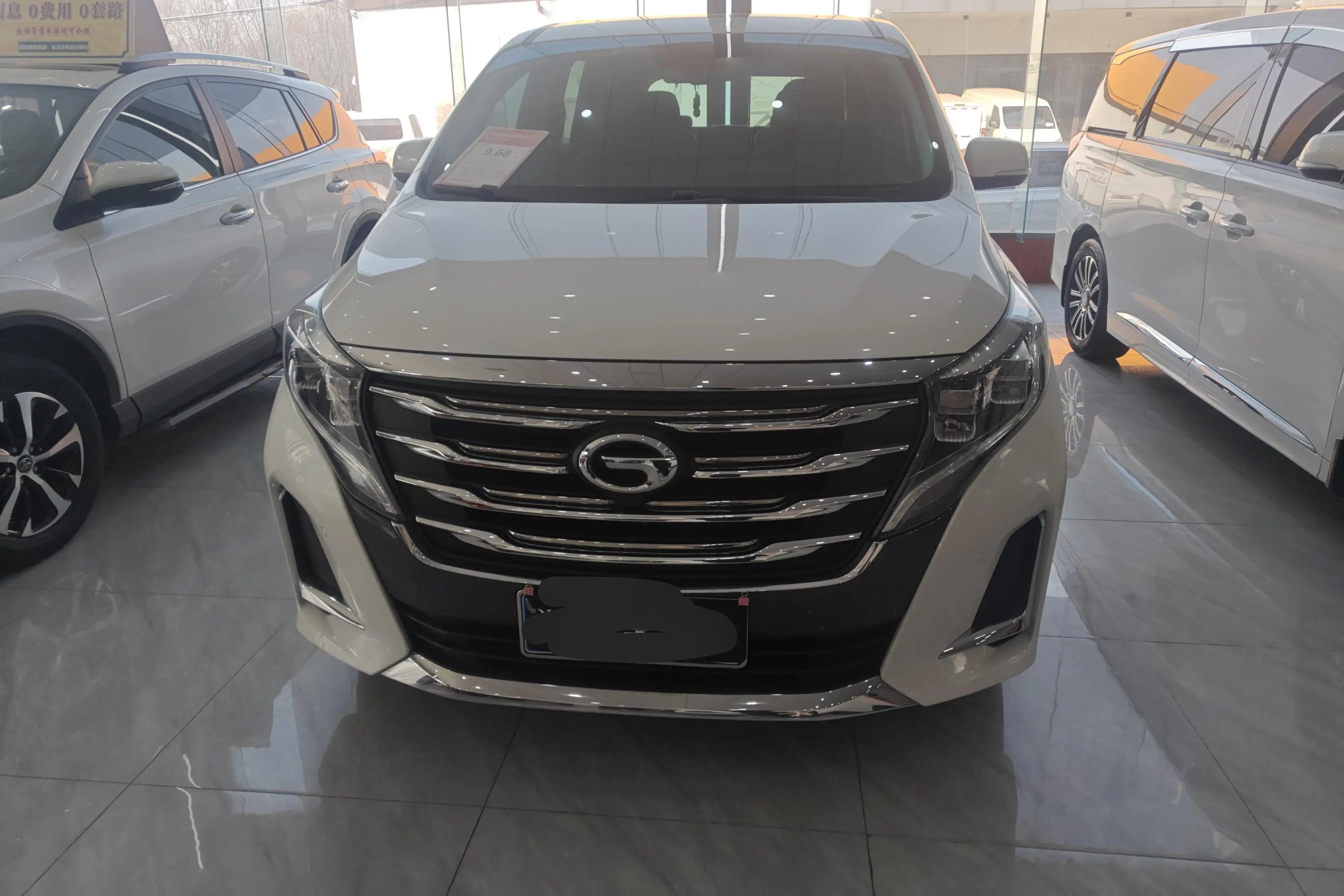 GAC Trumpchi M8  из Китая