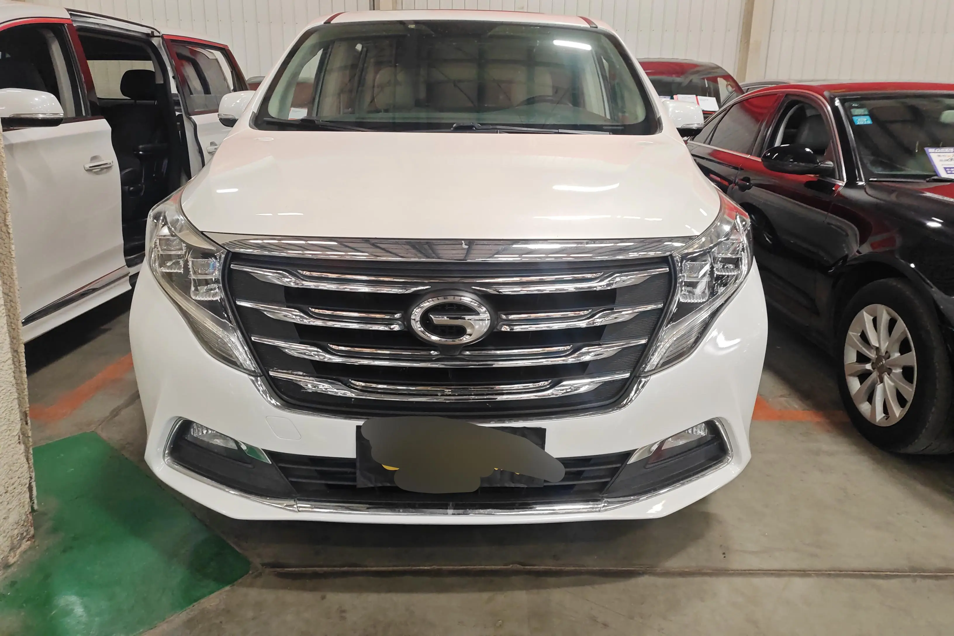 GAC Trumpchi M8  из Китая