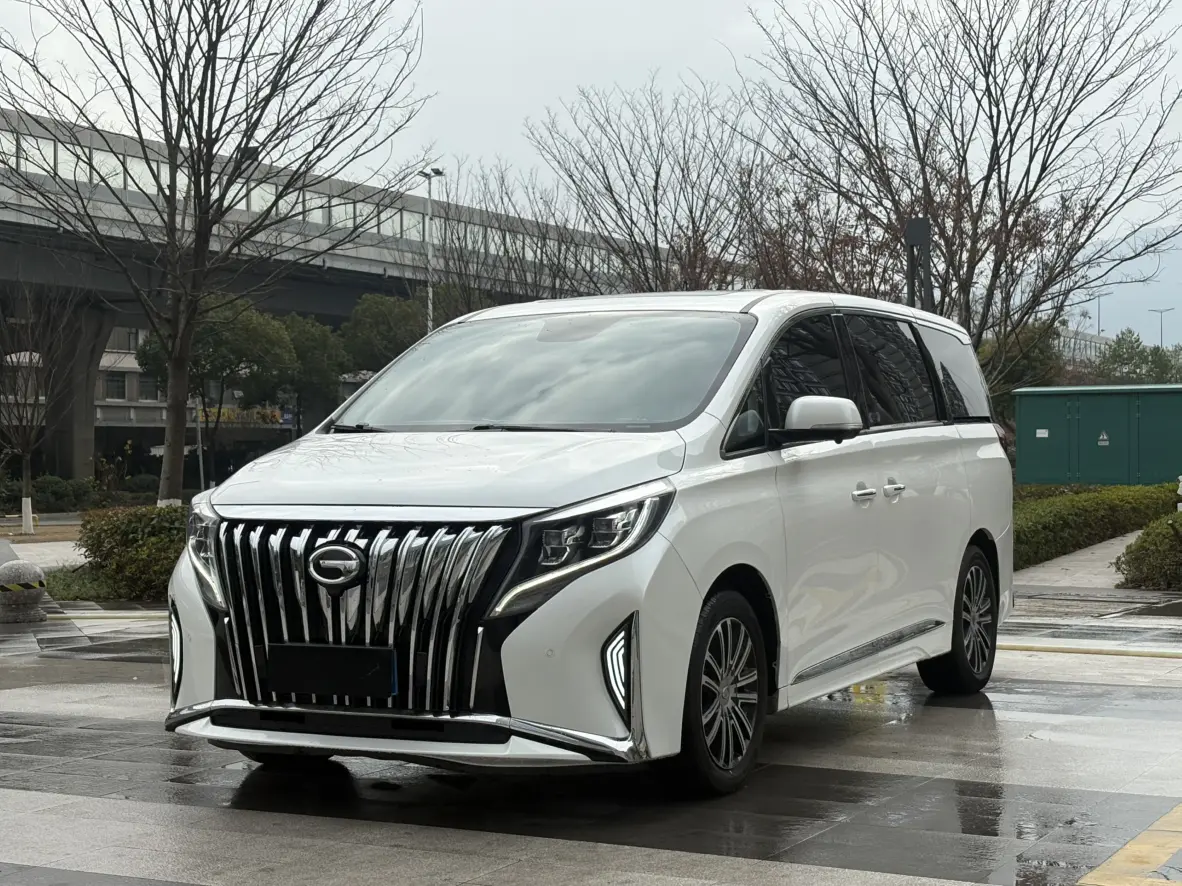 GAC Trumpchi M8  из Китая