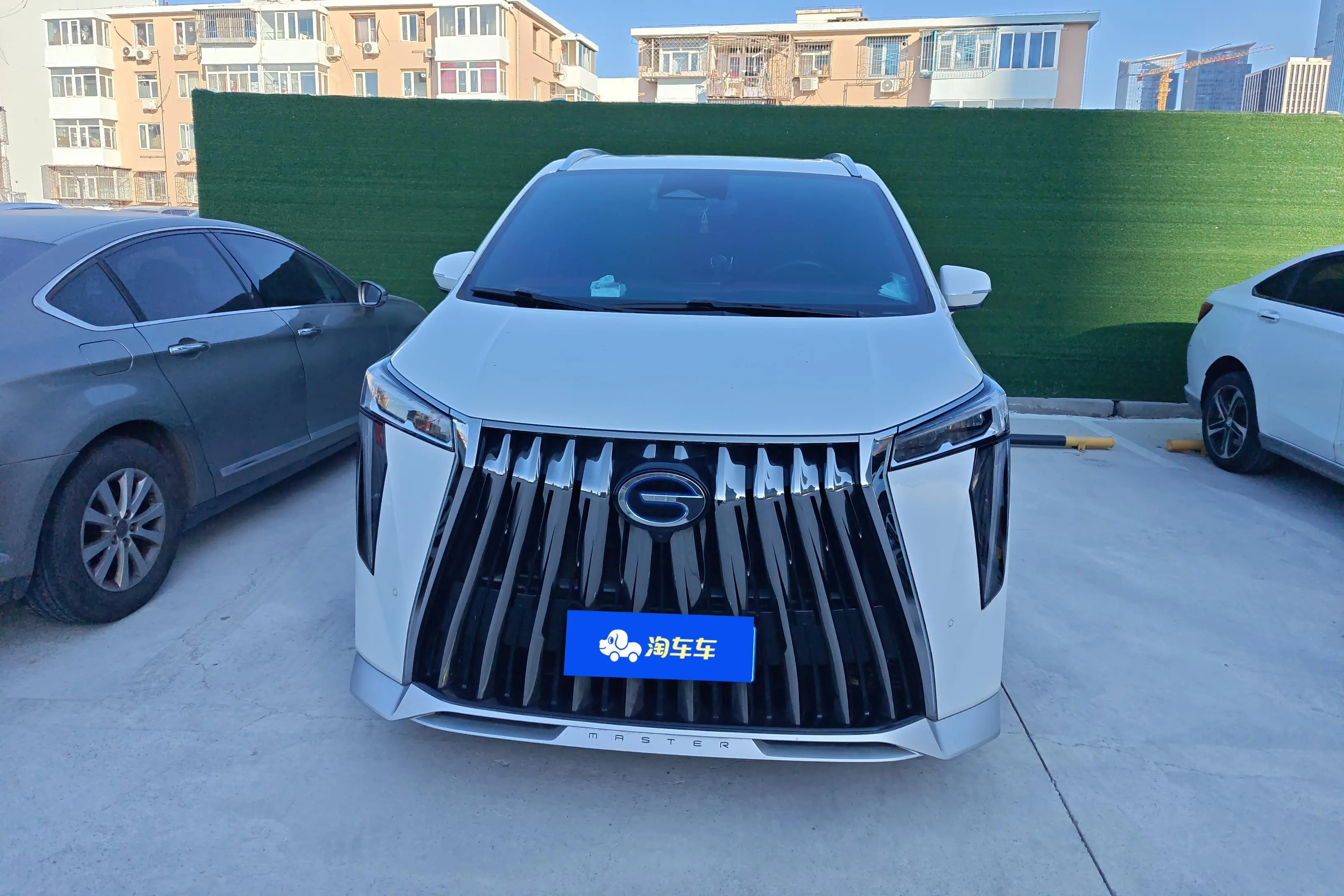 GAC Trumpchi M8  из Китая