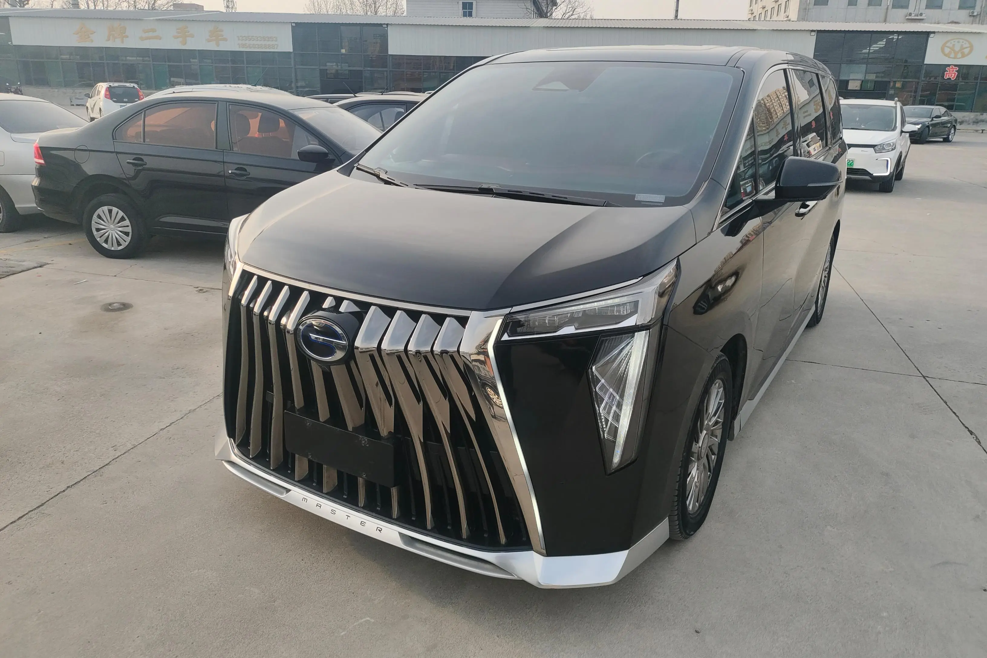 GAC Trumpchi M8  из Китая