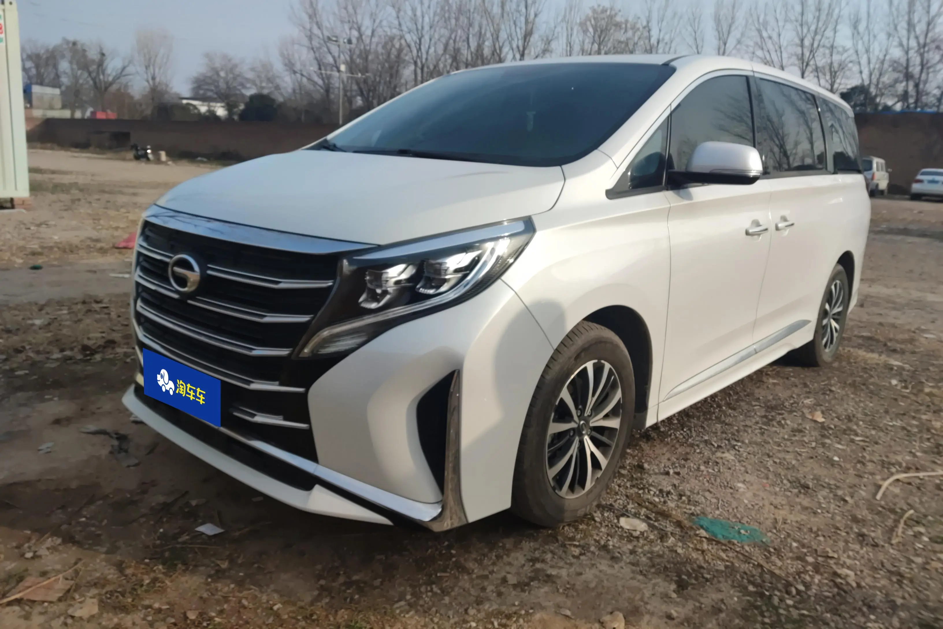GAC Trumpchi M8  из Китая