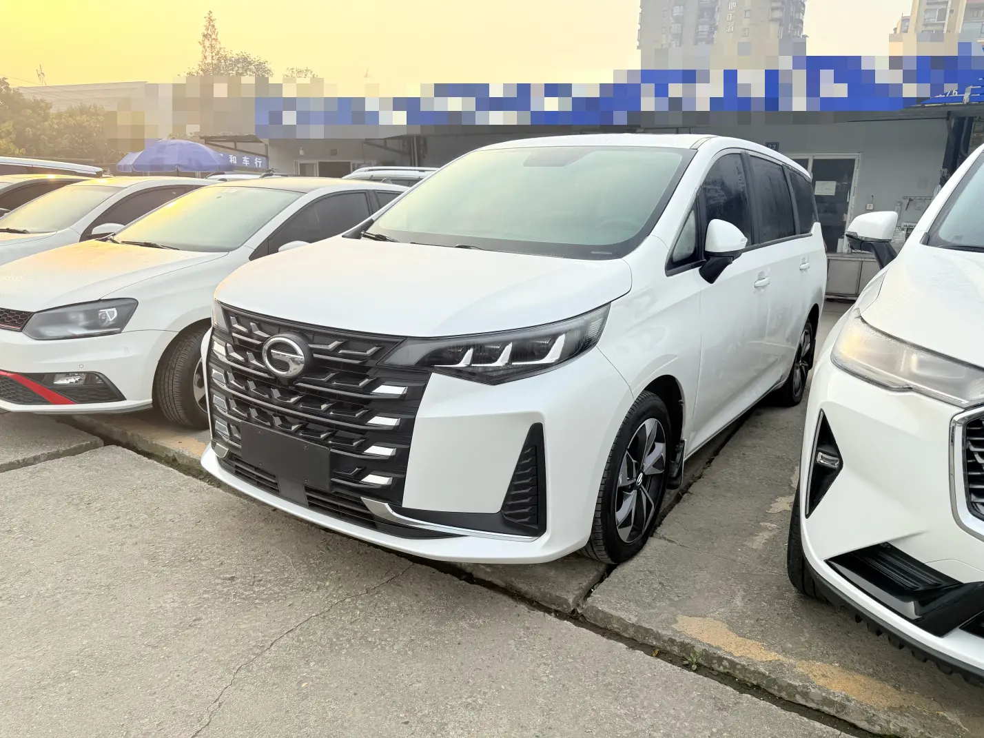 GAC Trumpchi M6  из Китая