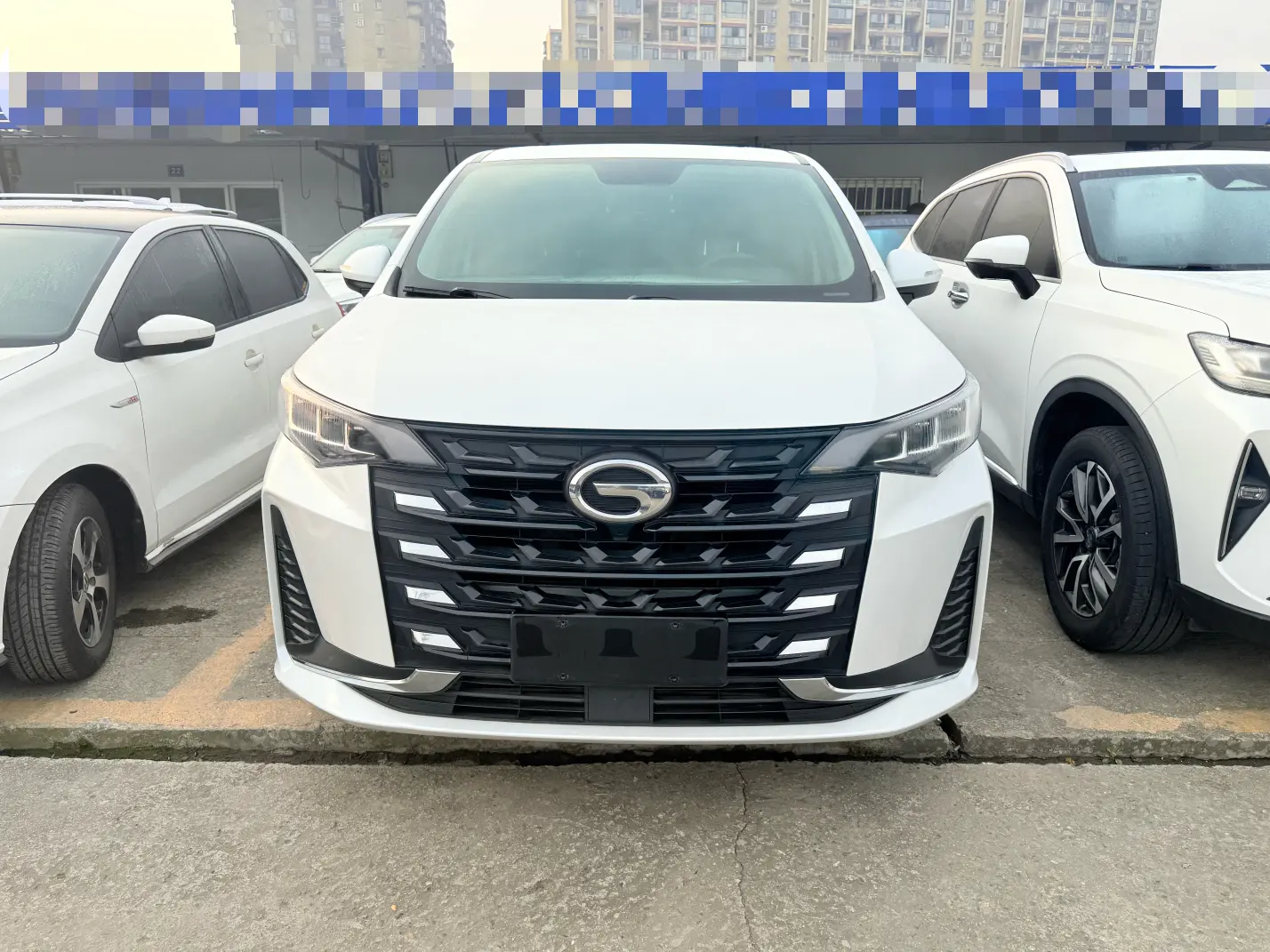 GAC Trumpchi M6  из Китая