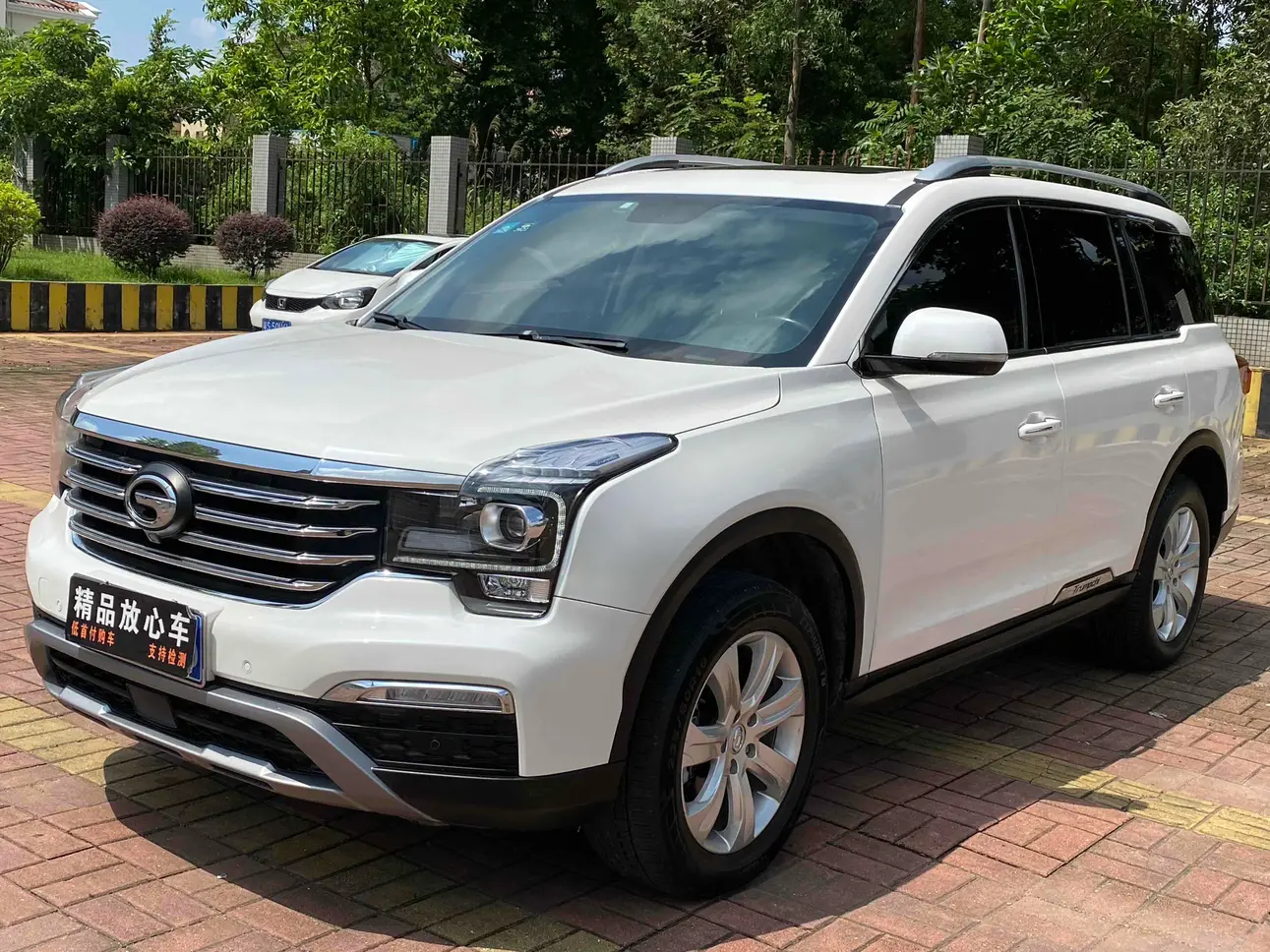 GAC Trumpchi GS8  из Китая
