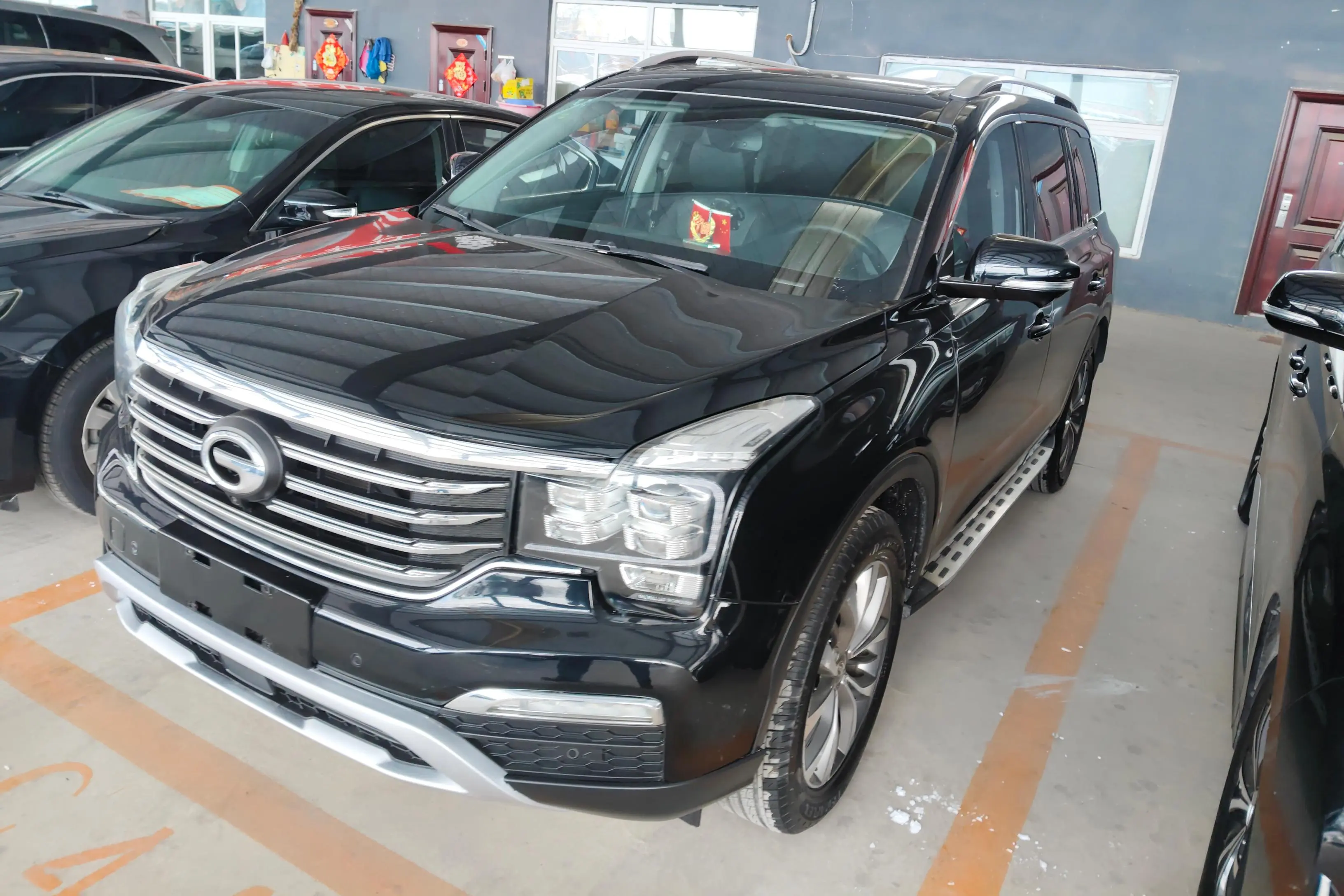 GAC Trumpchi GS8  из Китая