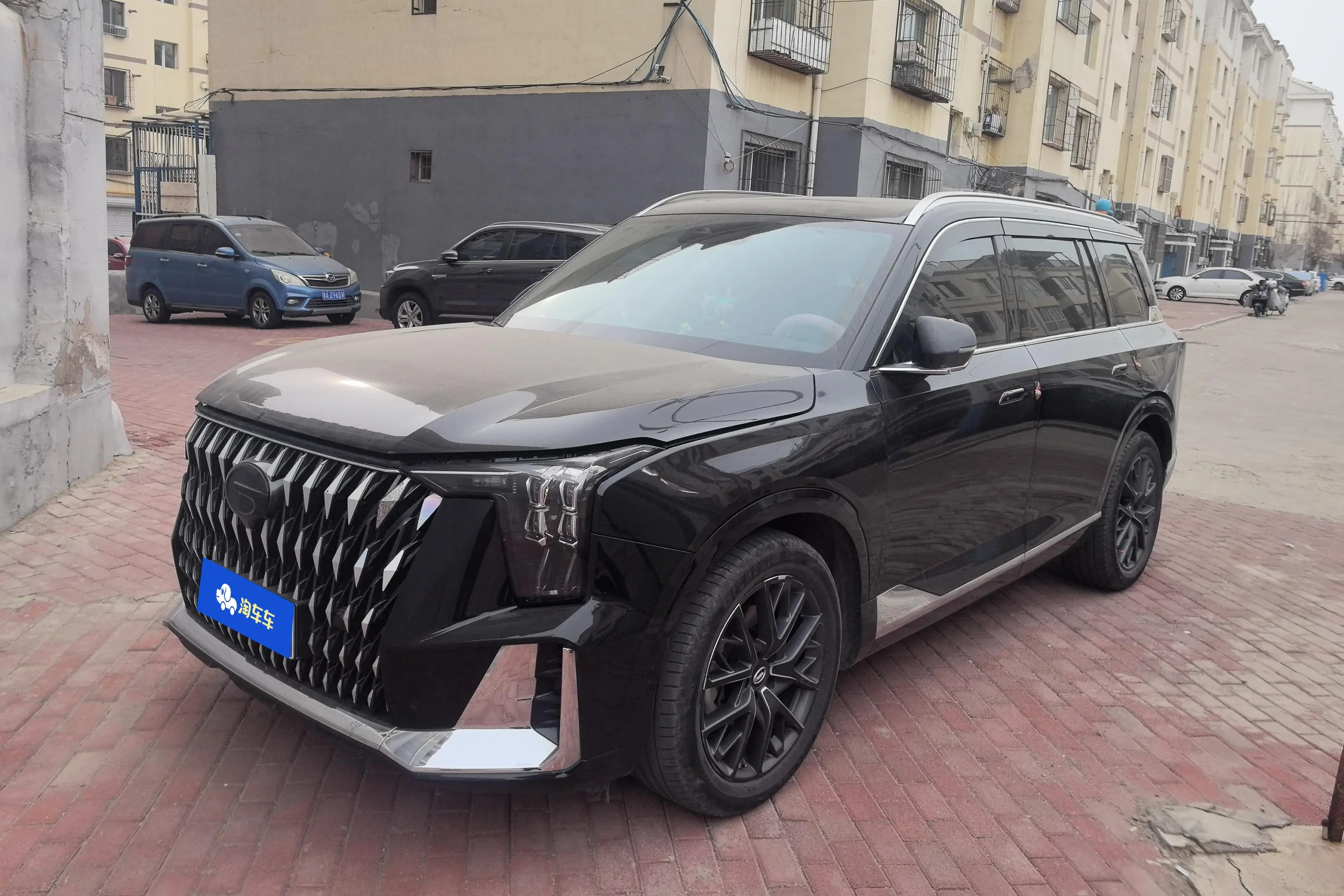 GAC Trumpchi GS8  из Китая