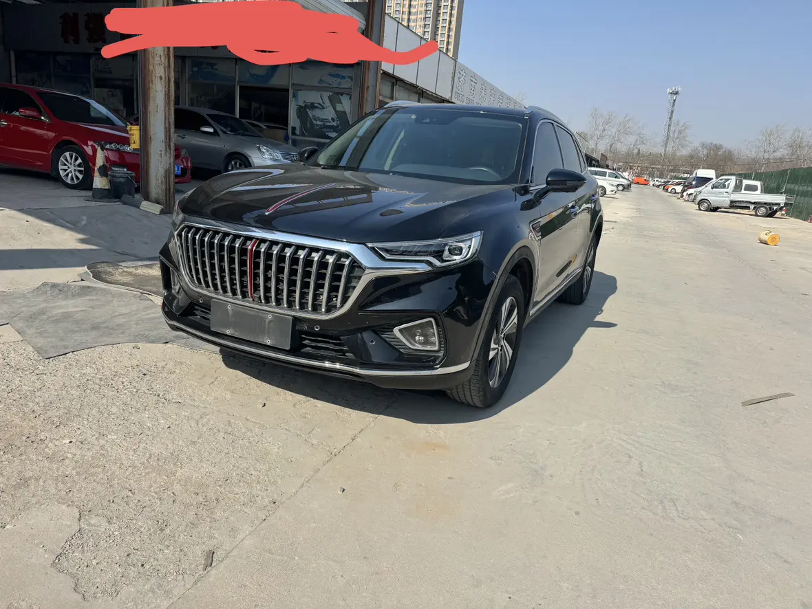 Hongqi HS5  из Китая