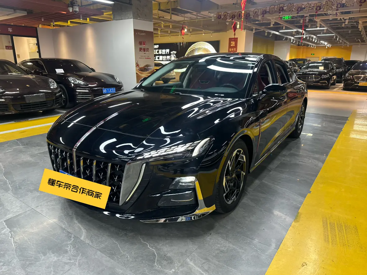 Hongqi H6  из Китая