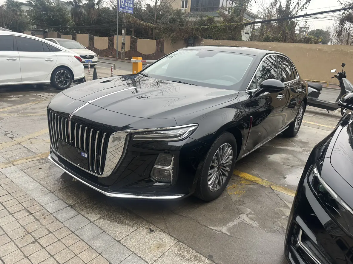 Hongqi H5  из Китая