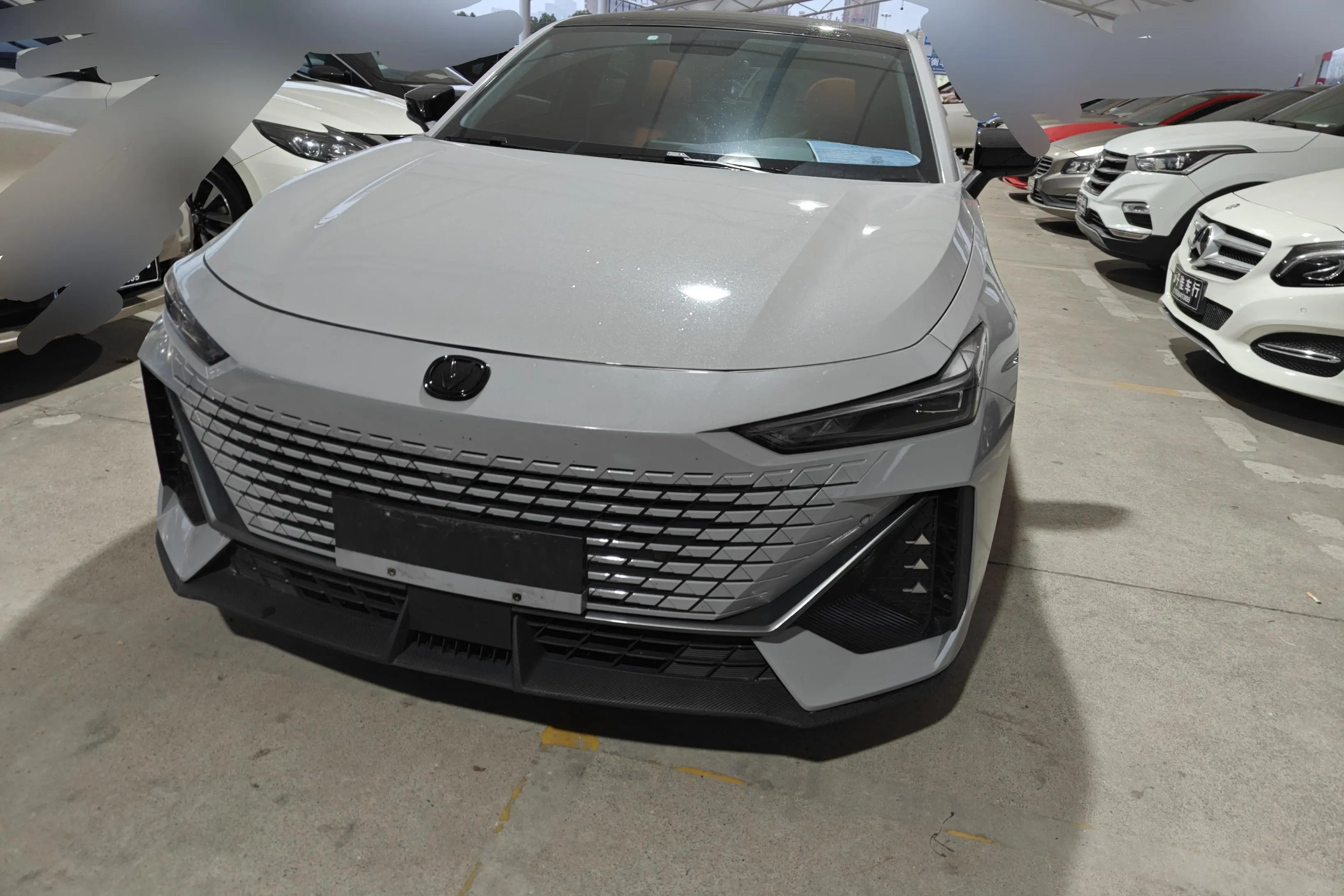 Changan UNI-V  из Китая