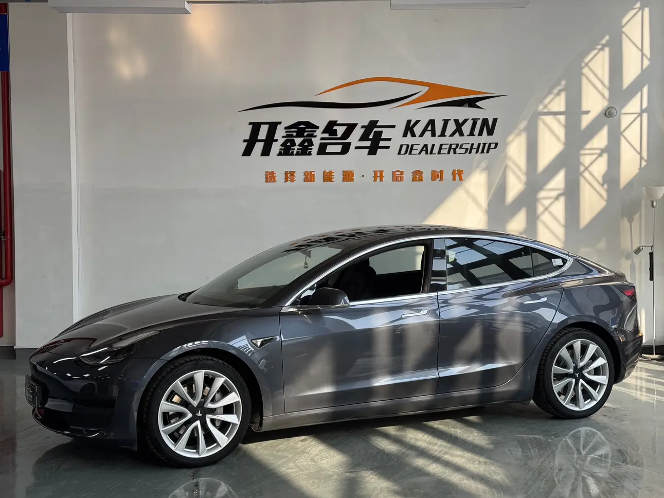 Tesla Model 3  из Китая