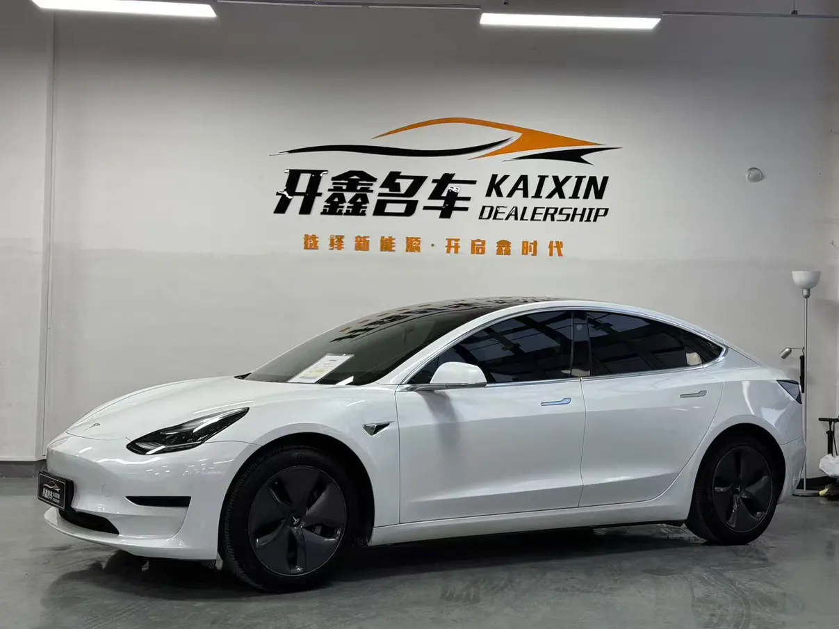 Tesla Model 3  из Китая