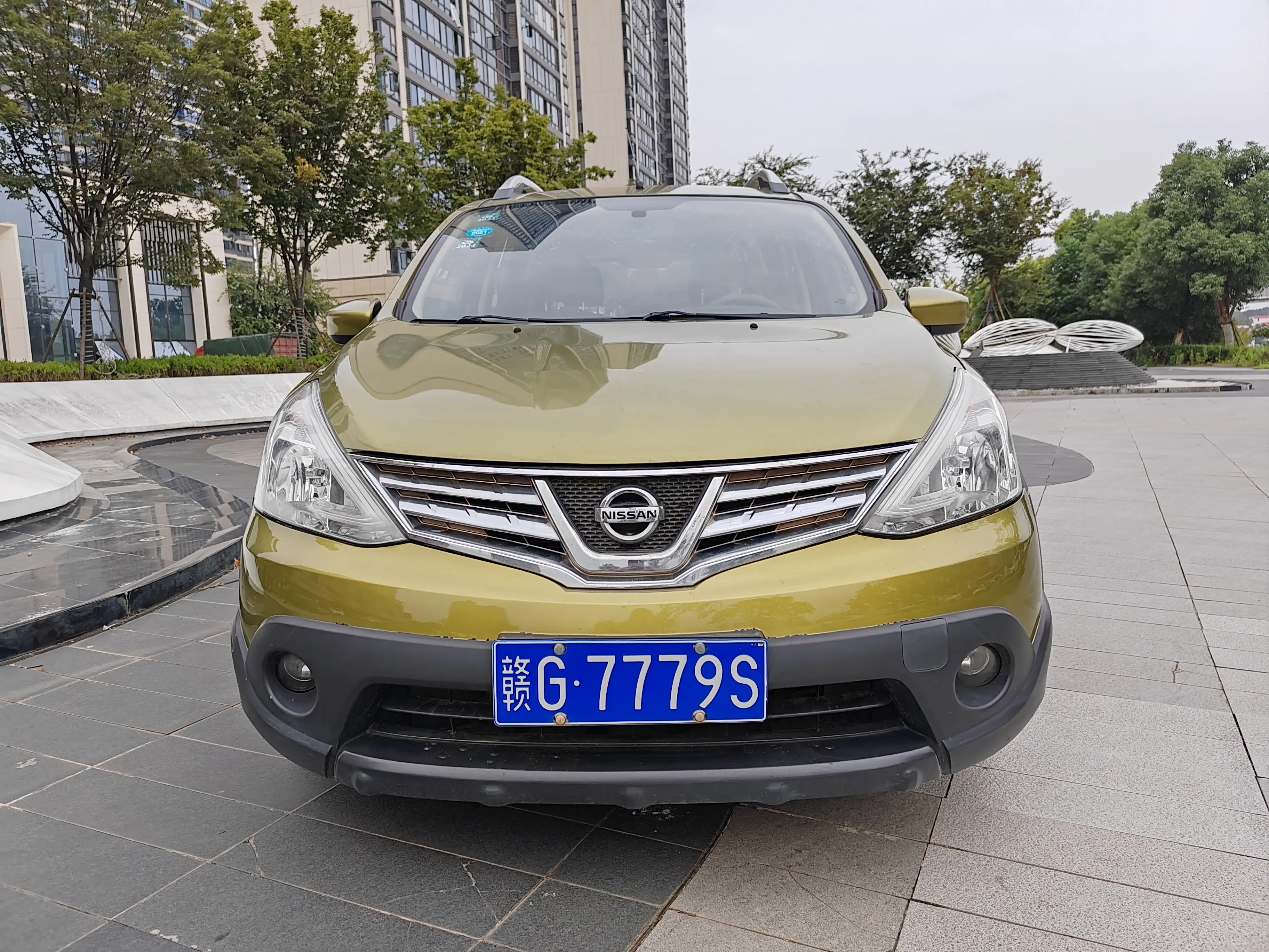Nissan Li Wei  из Китая