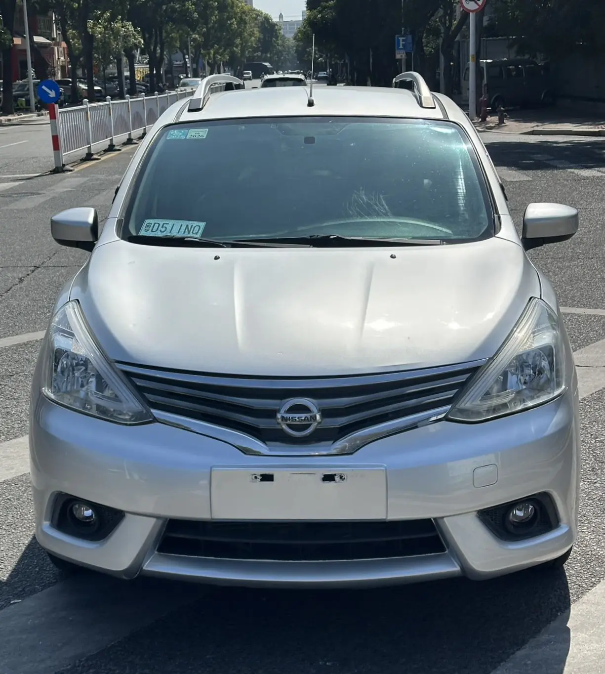 Nissan Li Wei  из Китая