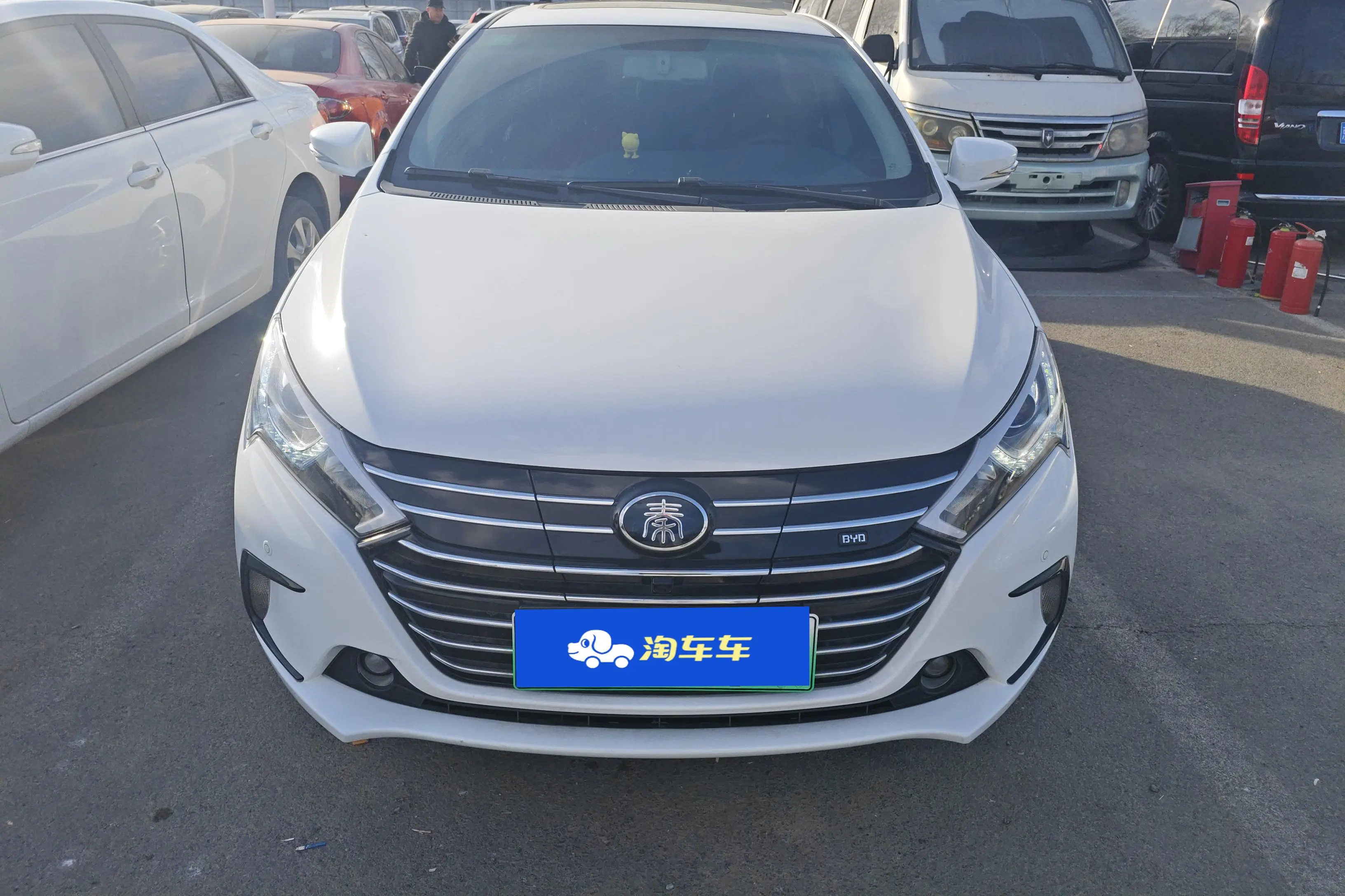 BYD QinEV  из Китая