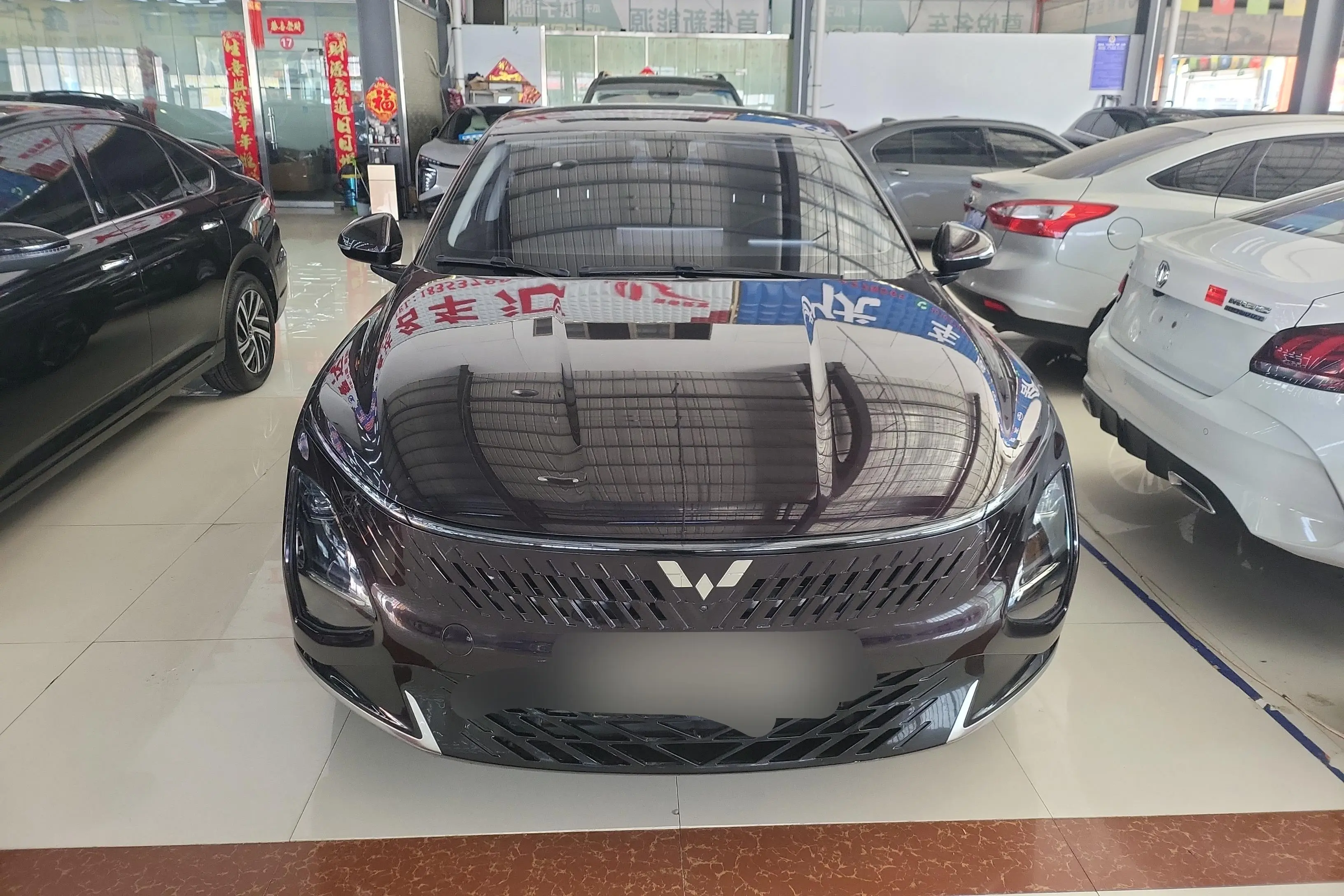 Wuling Starlight PHEV  из Китая