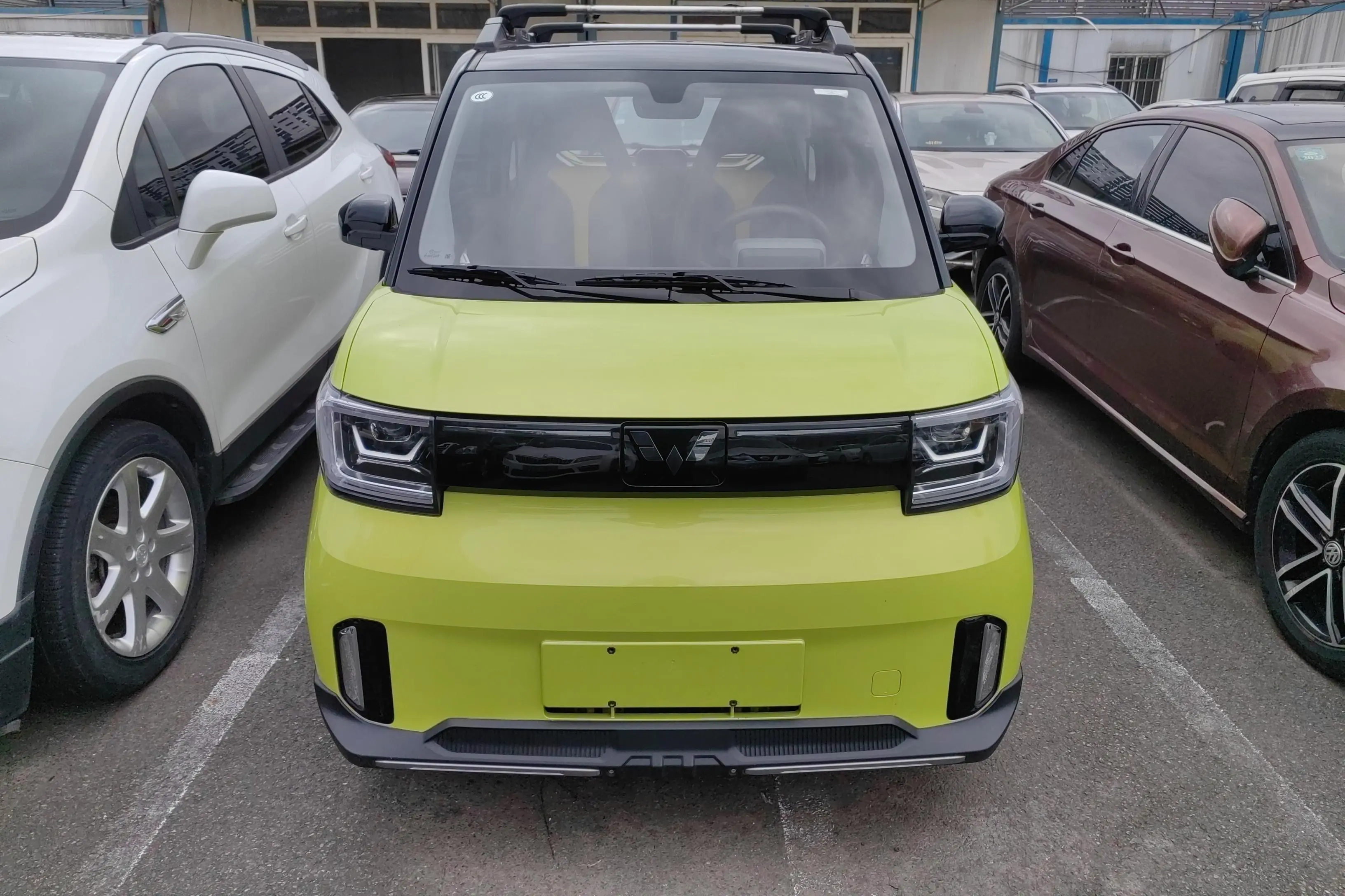 Wuling Hongguang MINIEV  из Китая