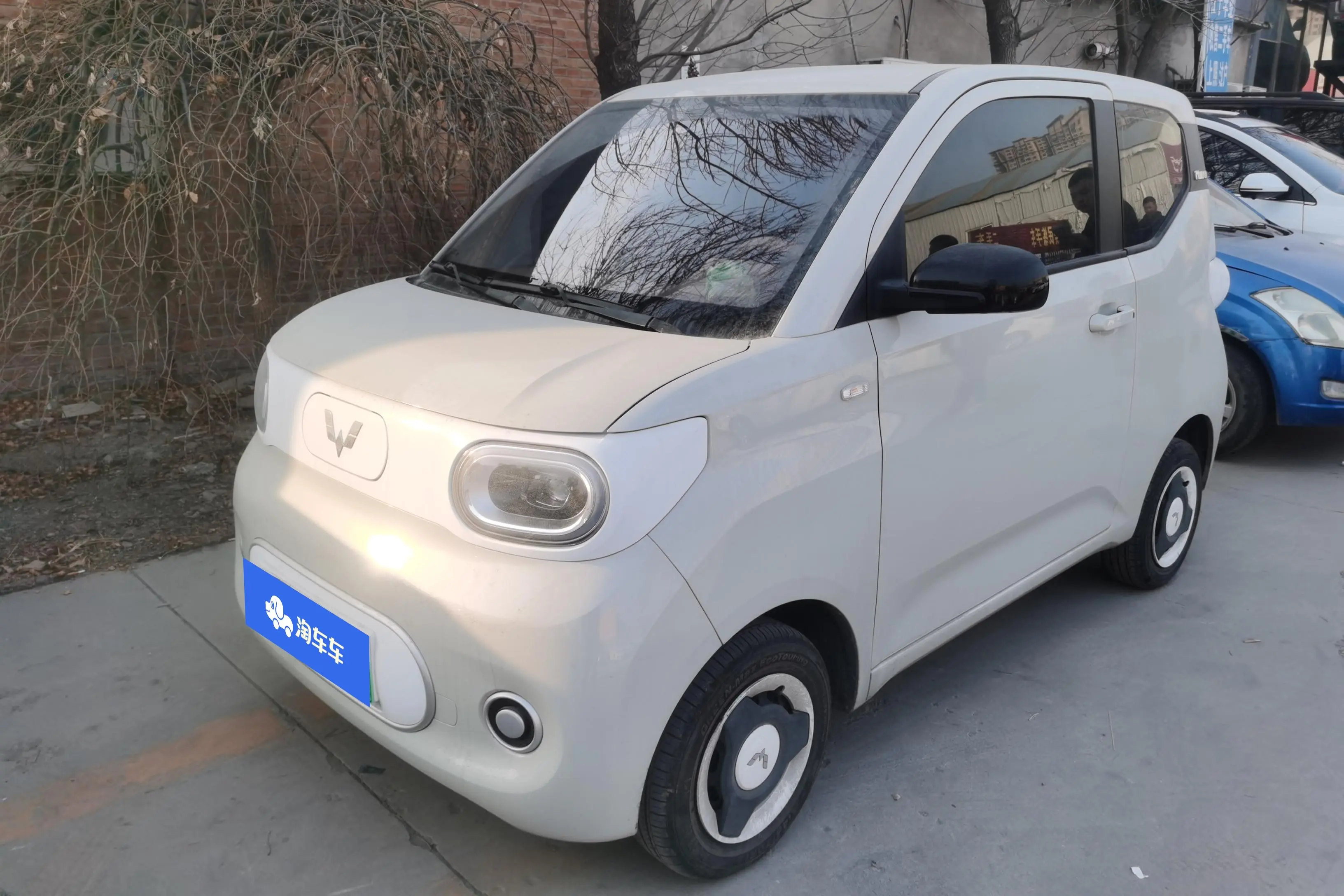 Wuling Hongguang MINIEV  из Китая