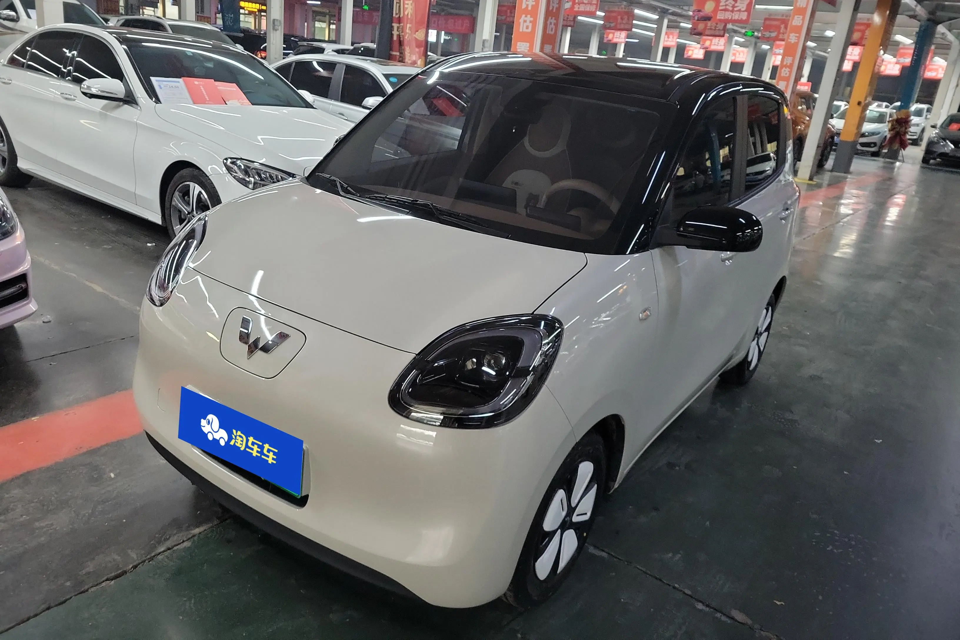 Wuling Hongguang MINIEV  из Китая