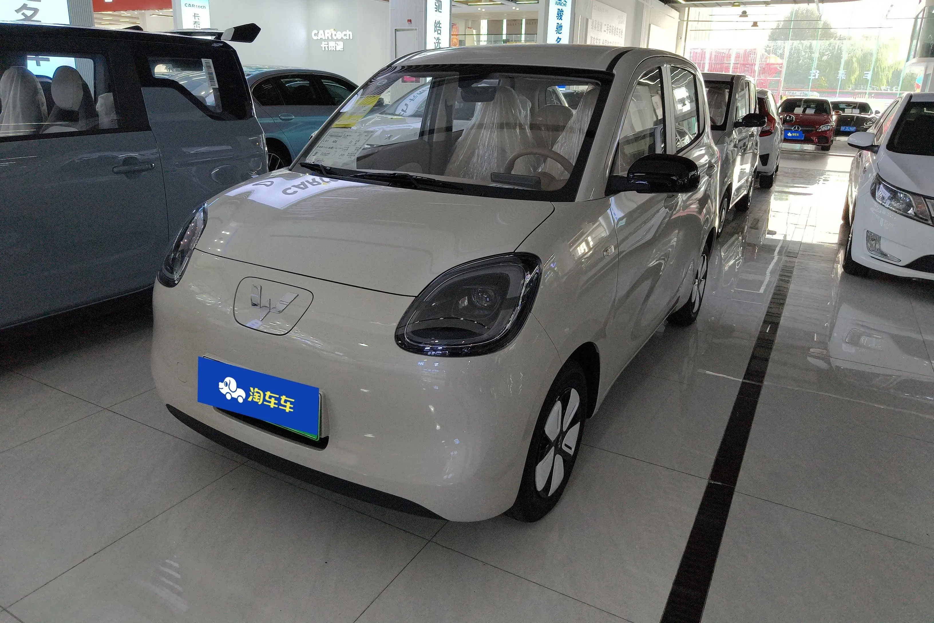 Wuling Hongguang MINIEV  из Китая