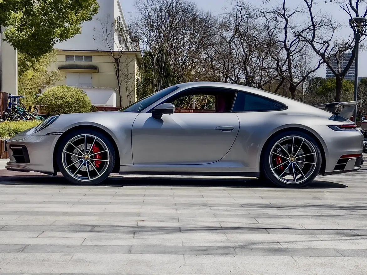 Porsche 911