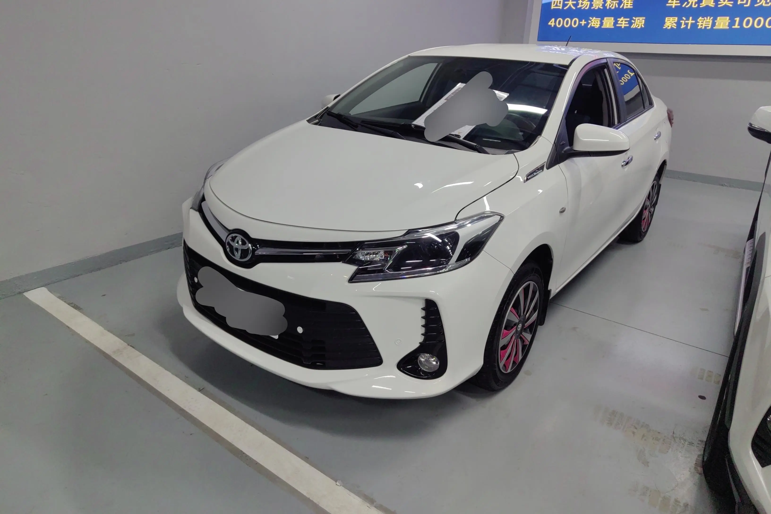 Toyota Vios  из Китая