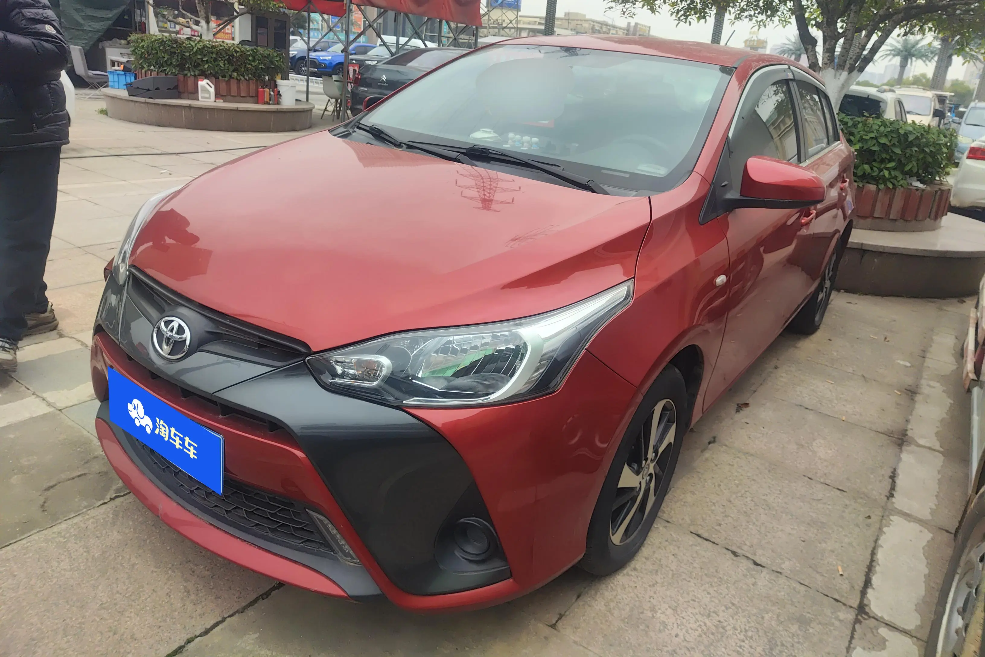 Toyota Yaris L  из Китая