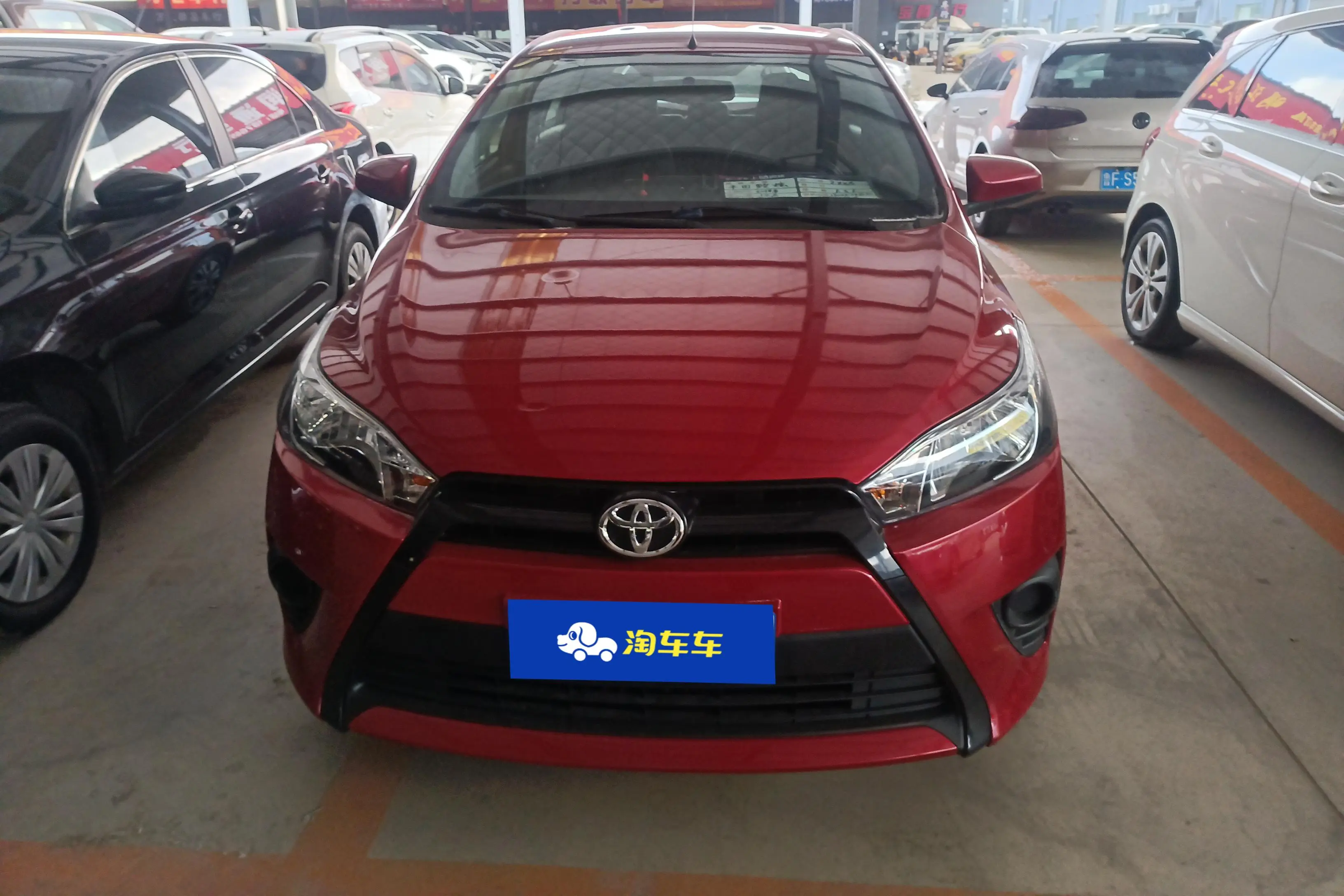 Toyota Yaris L  из Китая