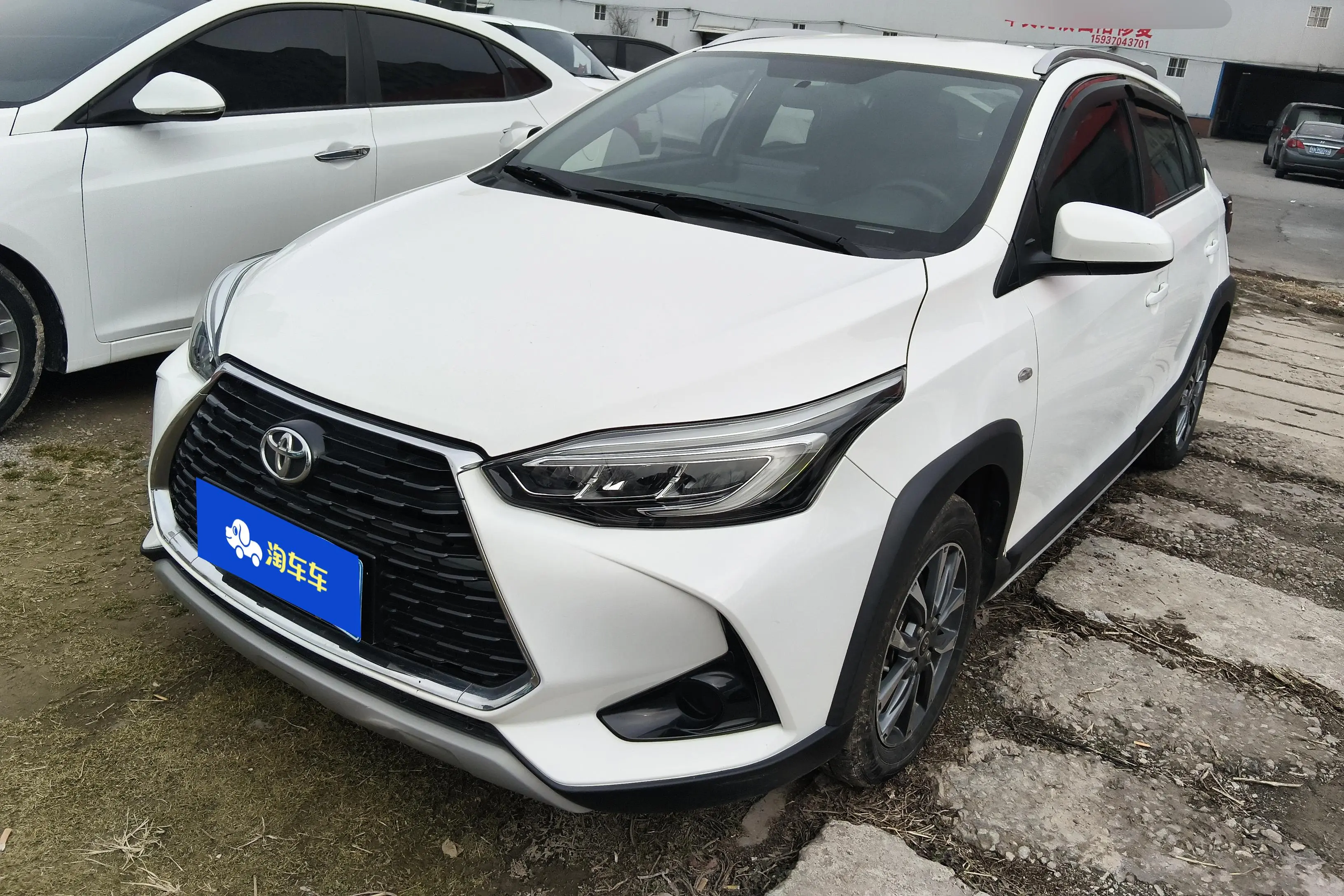Toyota Yaris L  из Китая
