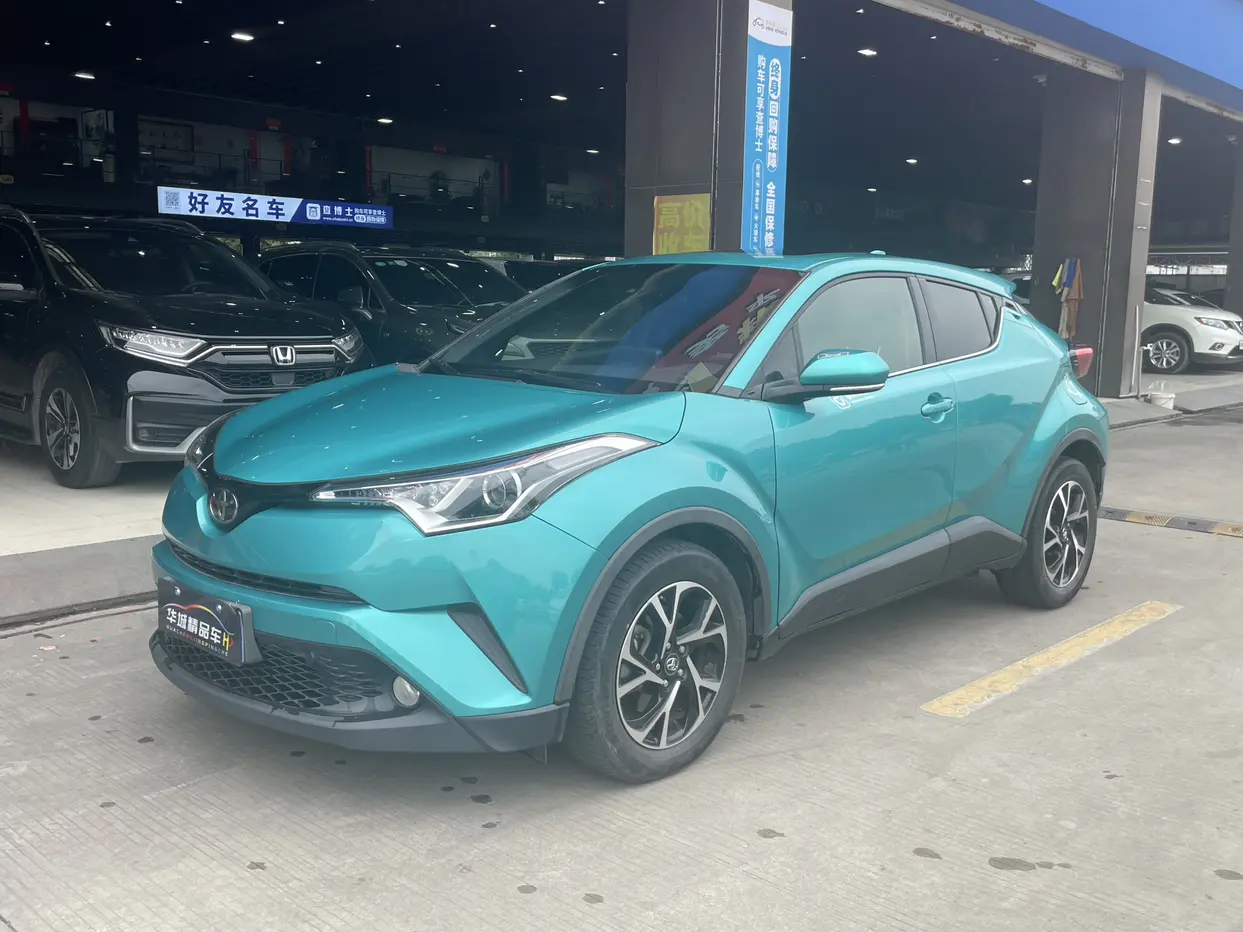 Toyota C-HR  из Китая