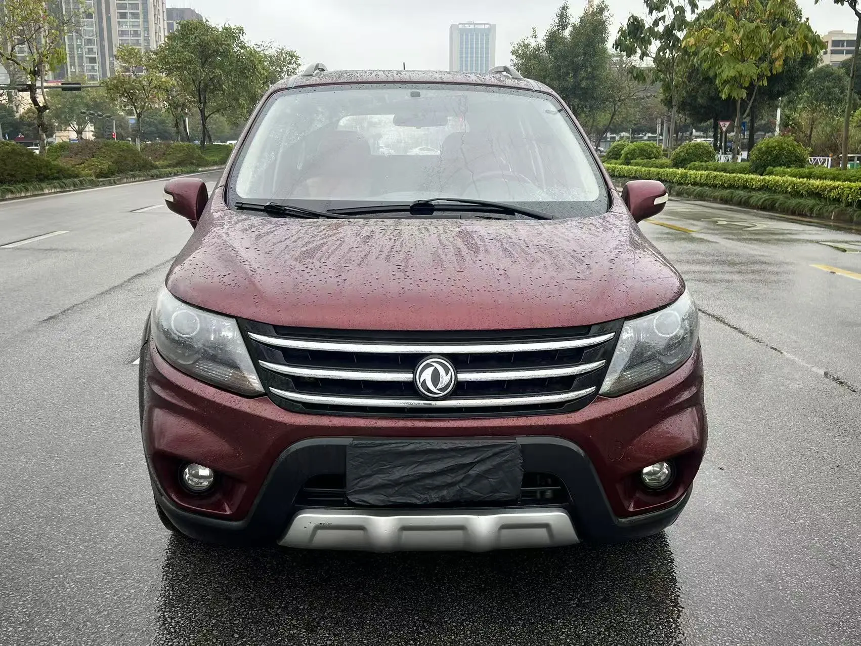 Forthing Jingyi X5  из Китая