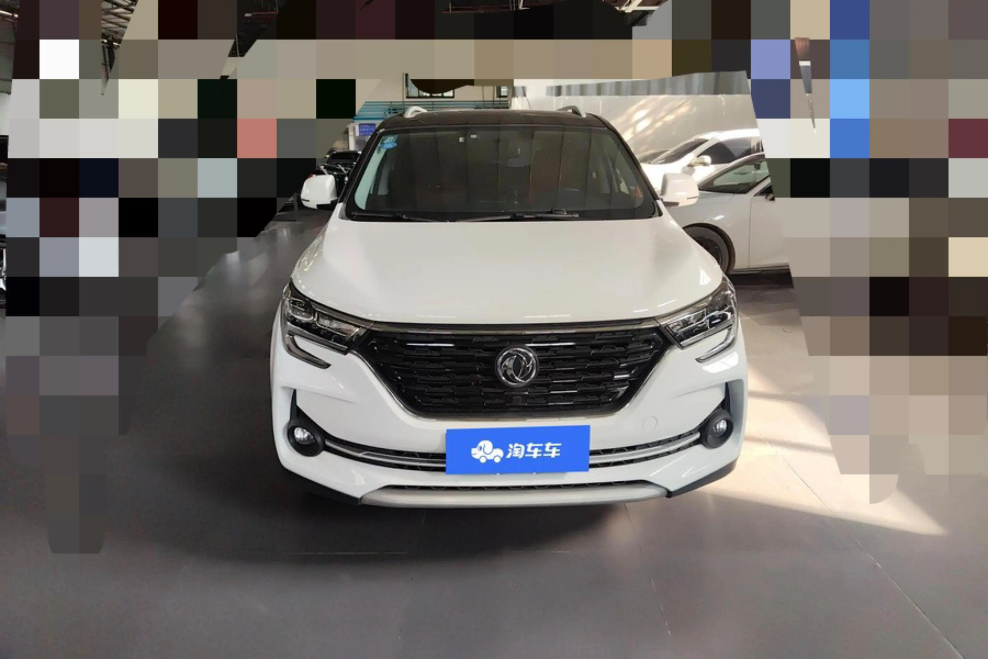 Forthing Fengxing T5L  из Китая