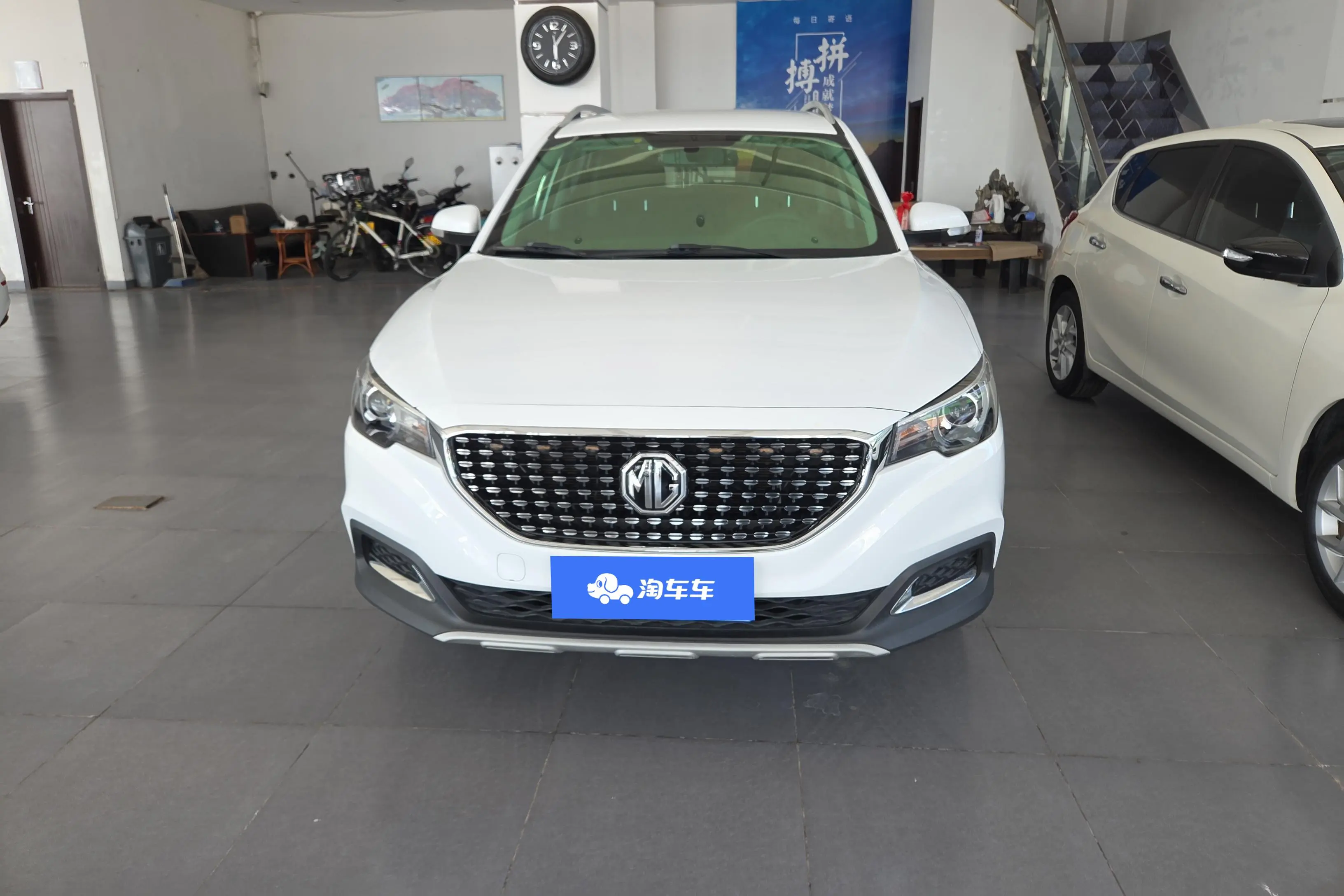 MG ZS  из Китая