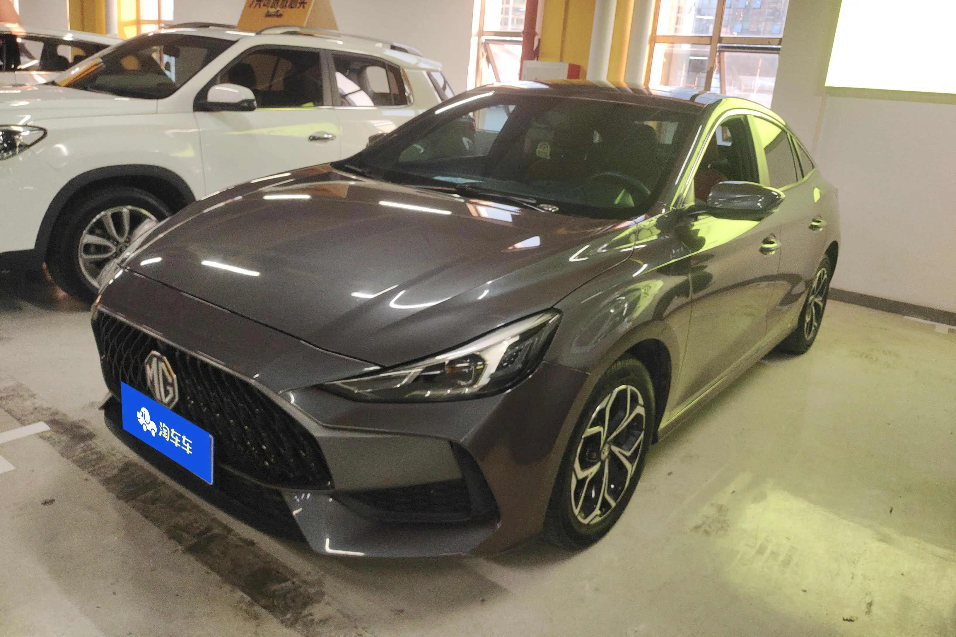 MG 5  из Китая