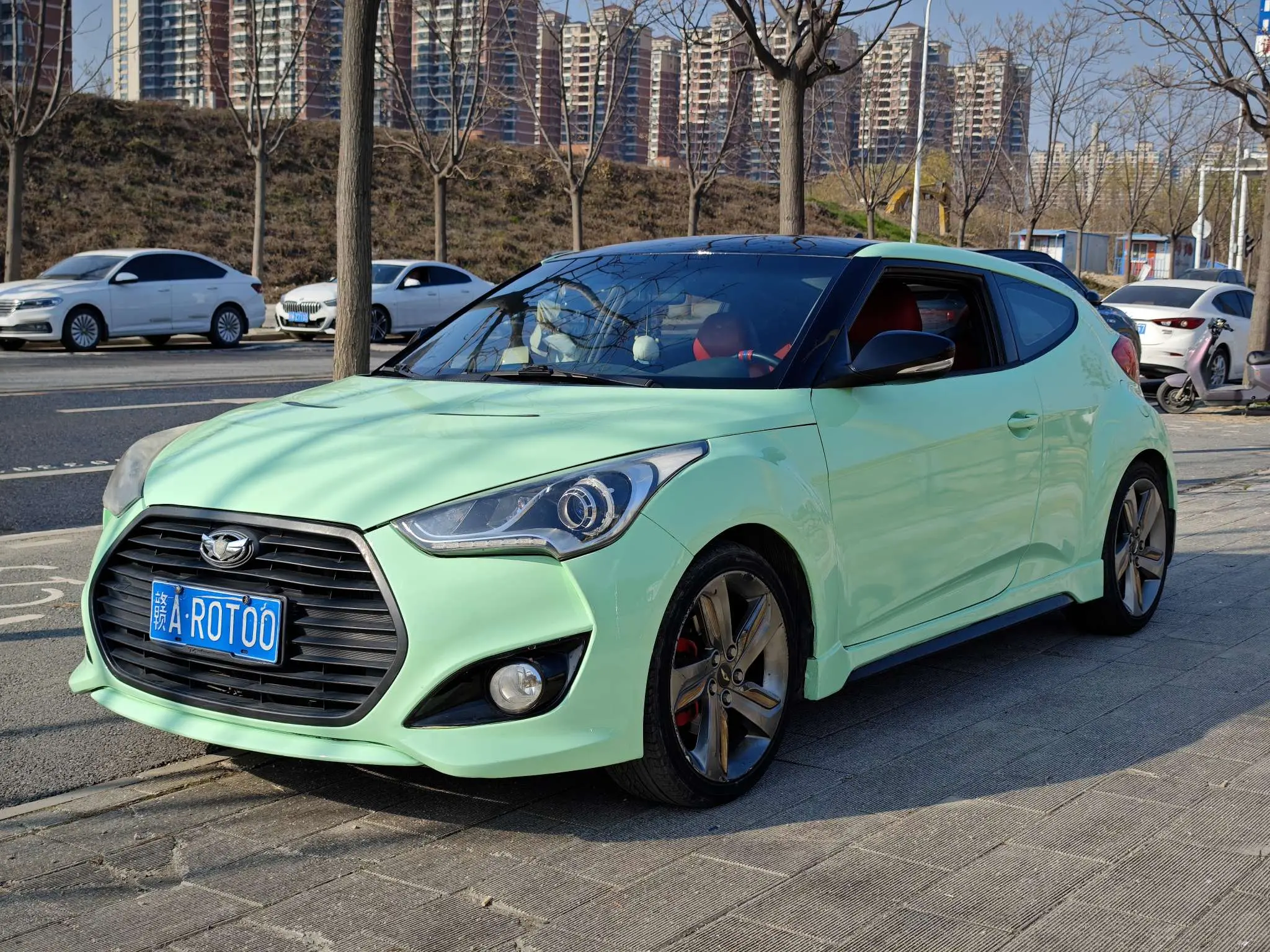 Hyundai Veloster  из Китая