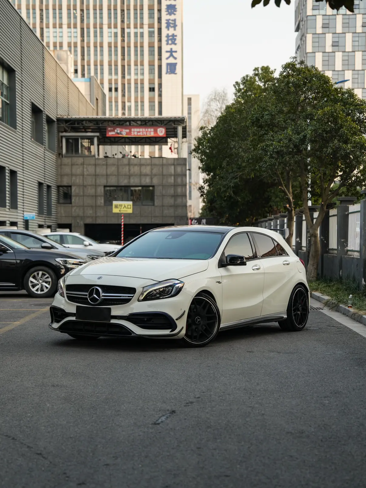 Mercedes-Benz A-Class AMG  из Китая