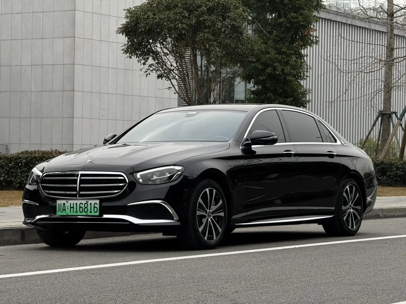 Mercedes-Benz E-Class PHEV  из Китая