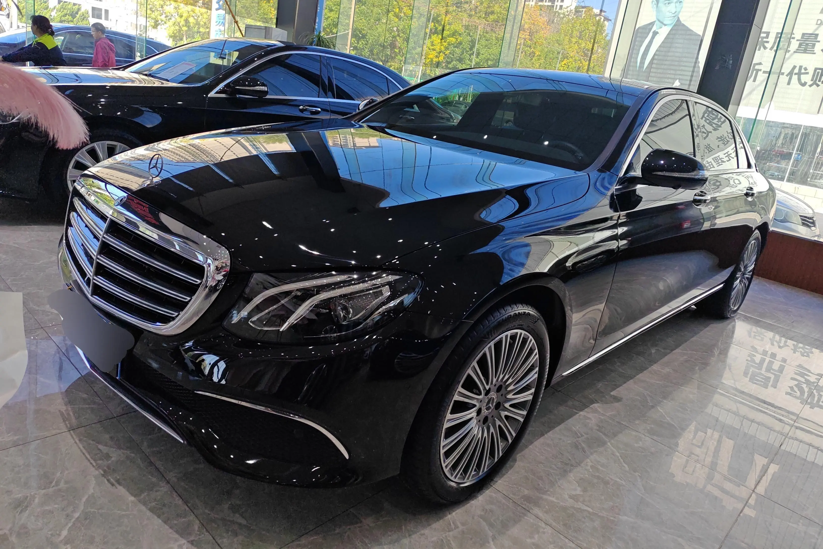 Mercedes-Benz E-Class  из Китая