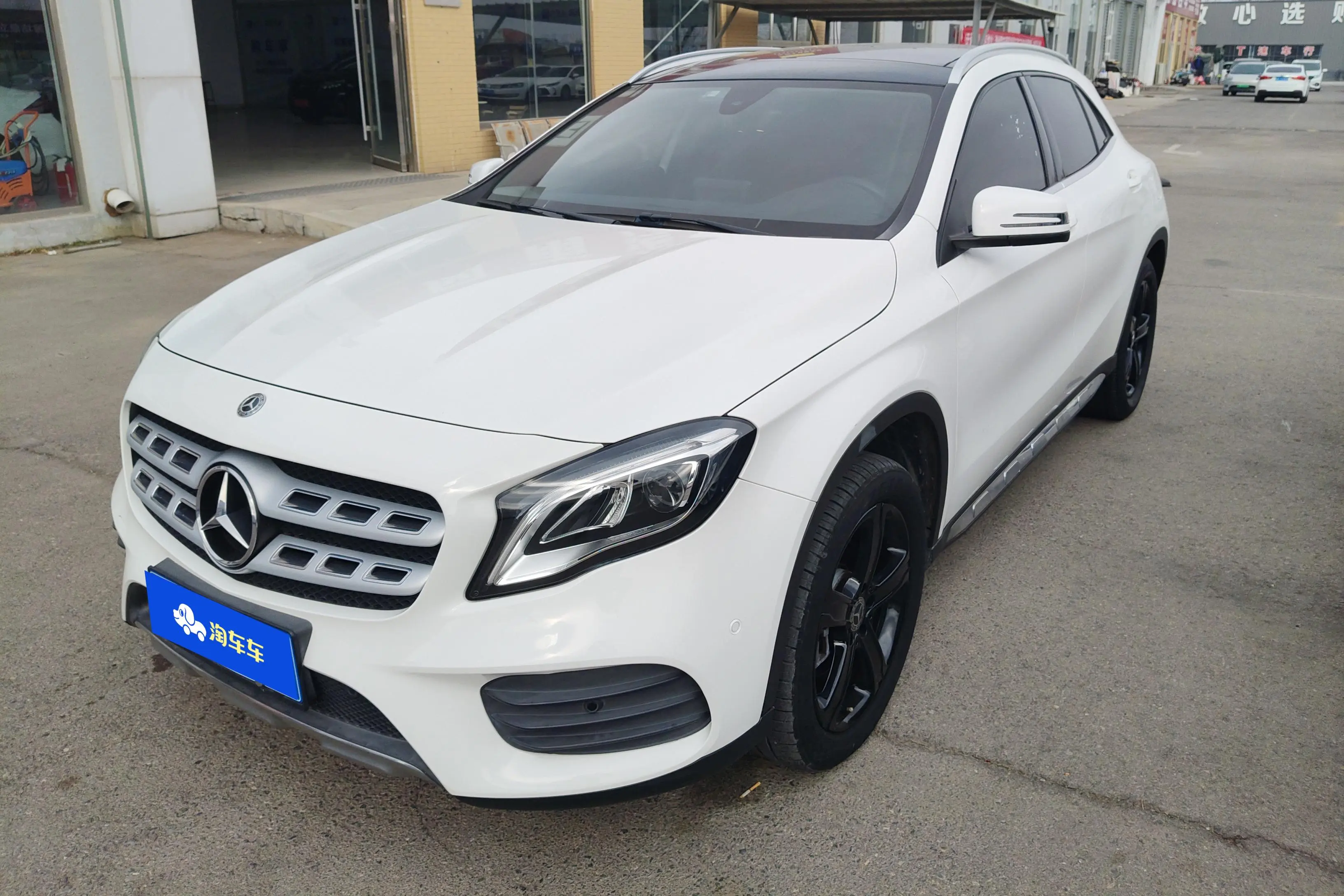 Mercedes-Benz GLA  из Китая