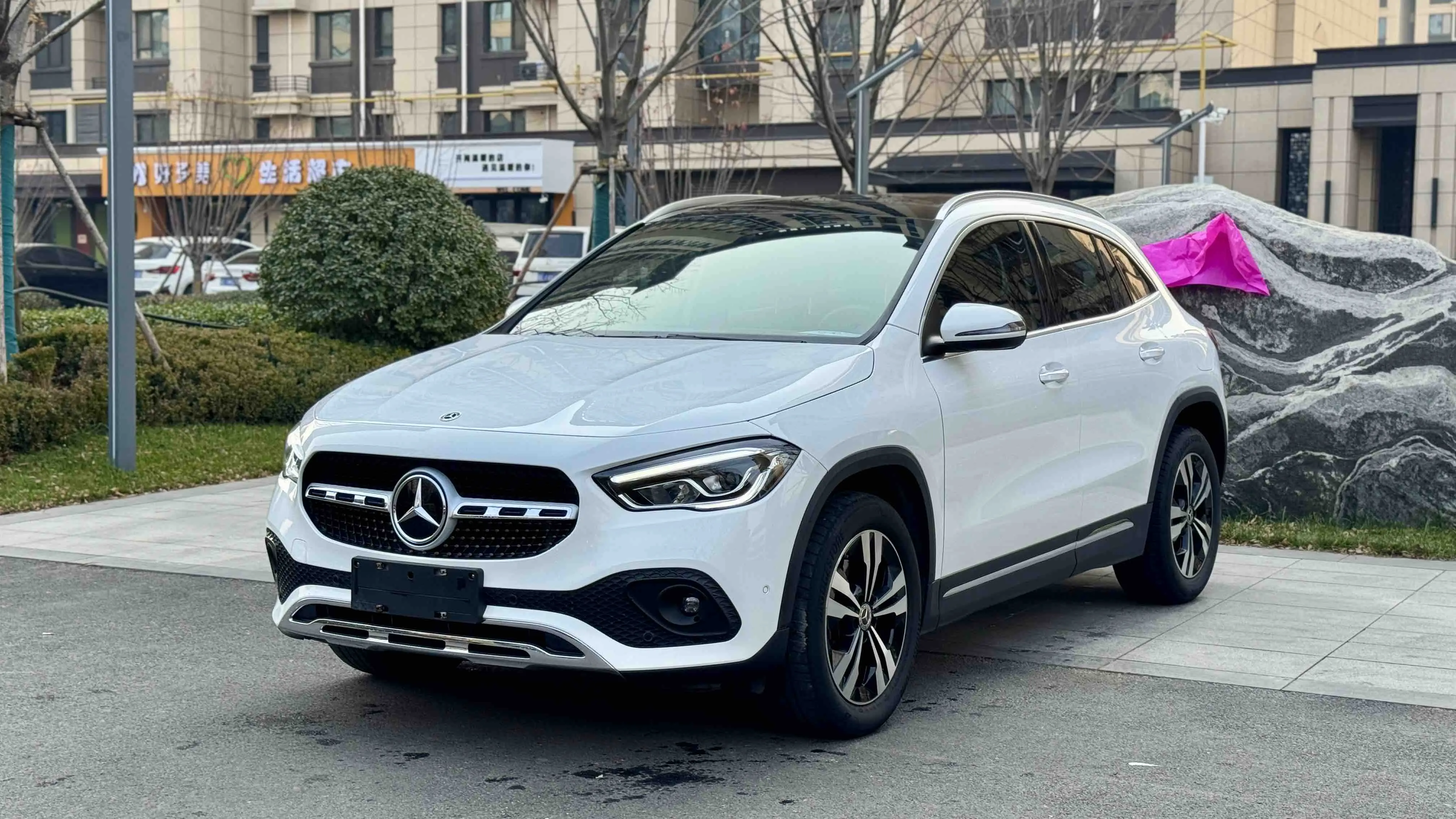 Mercedes-Benz GLA  из Китая
