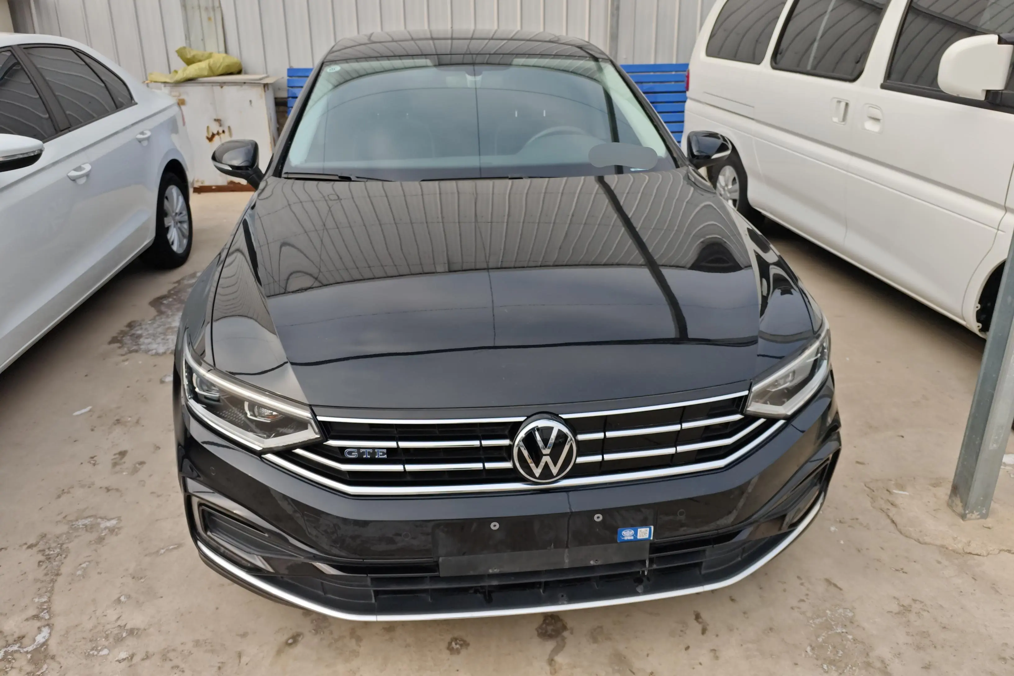 Volkswagen Magotan PHEV  из Китая