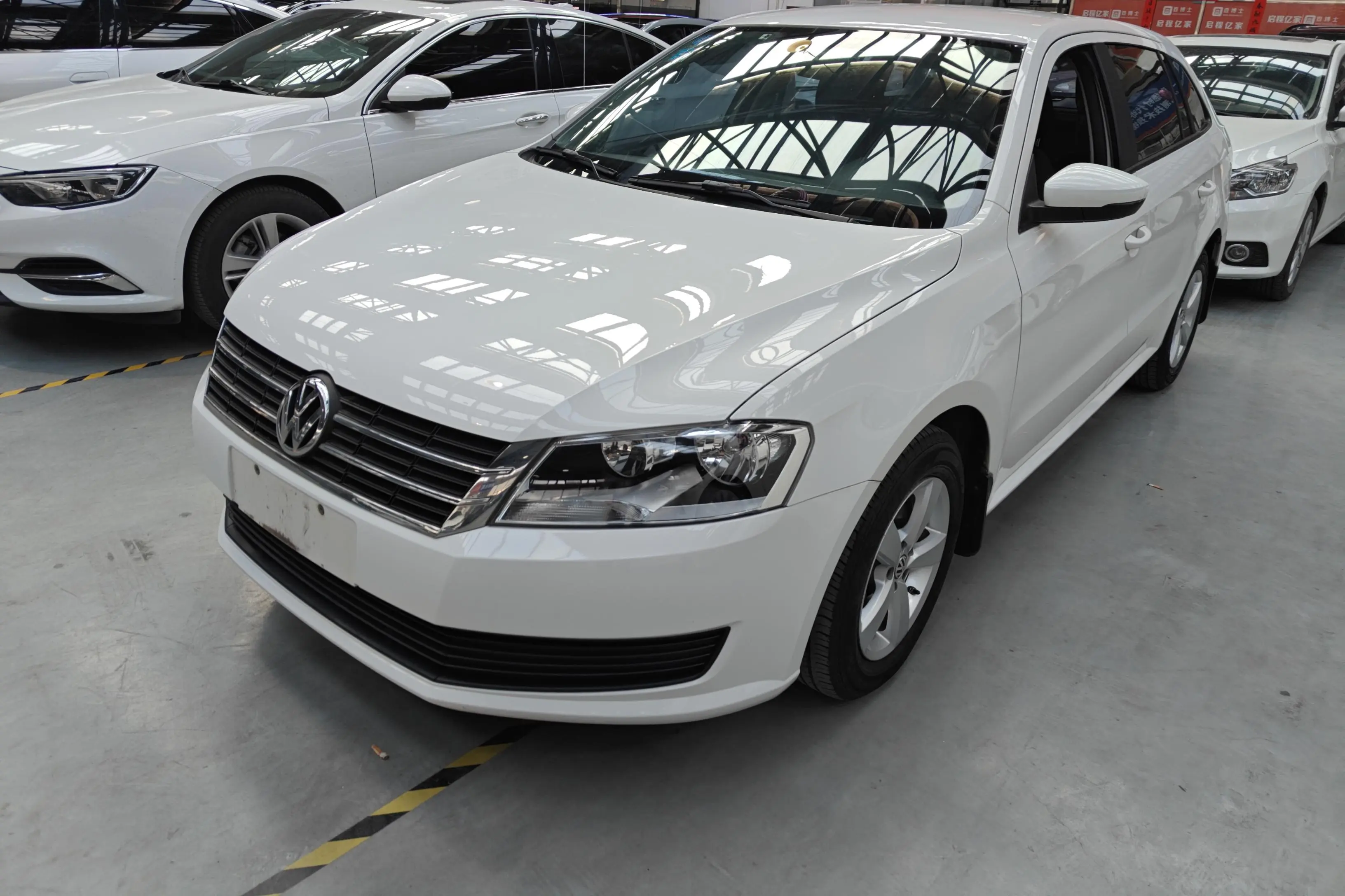 Volkswagen Langxing  из Китая