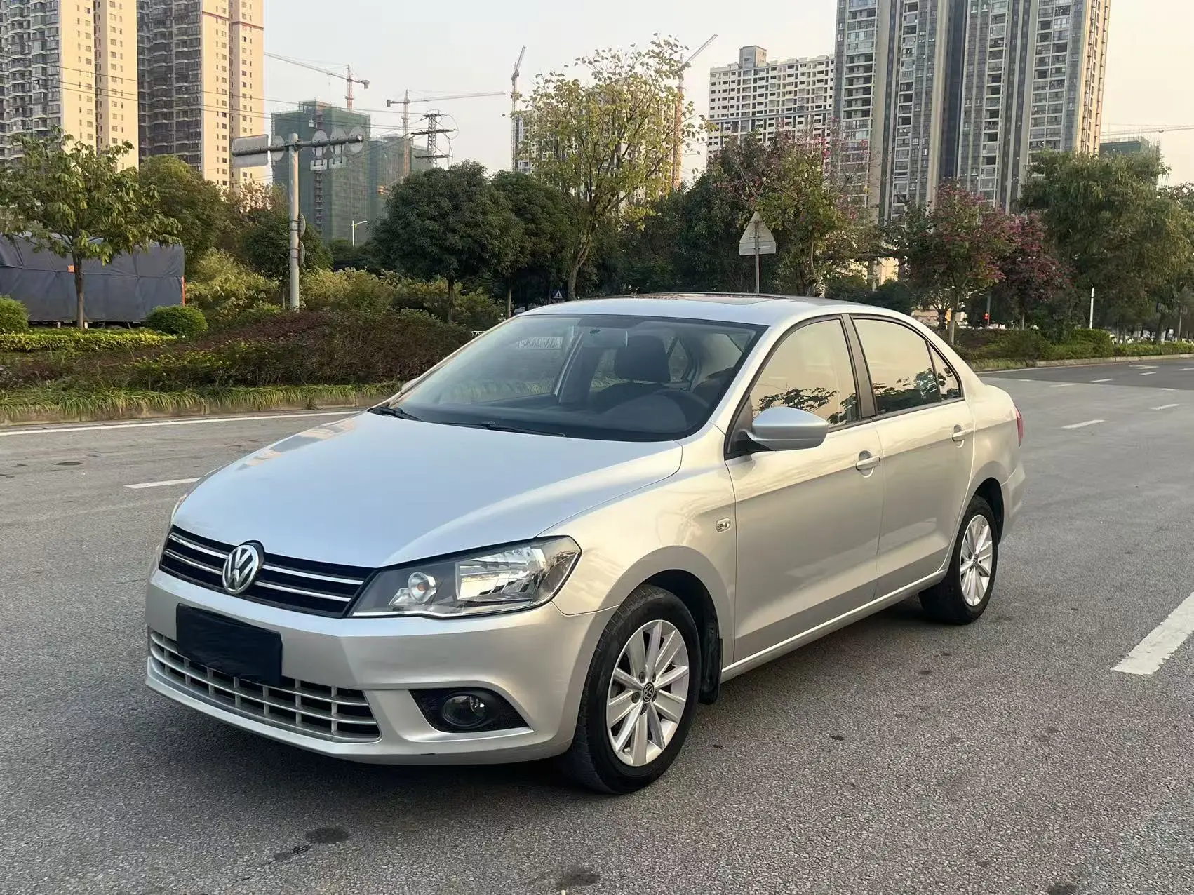 Volkswagen Jetta  из Китая