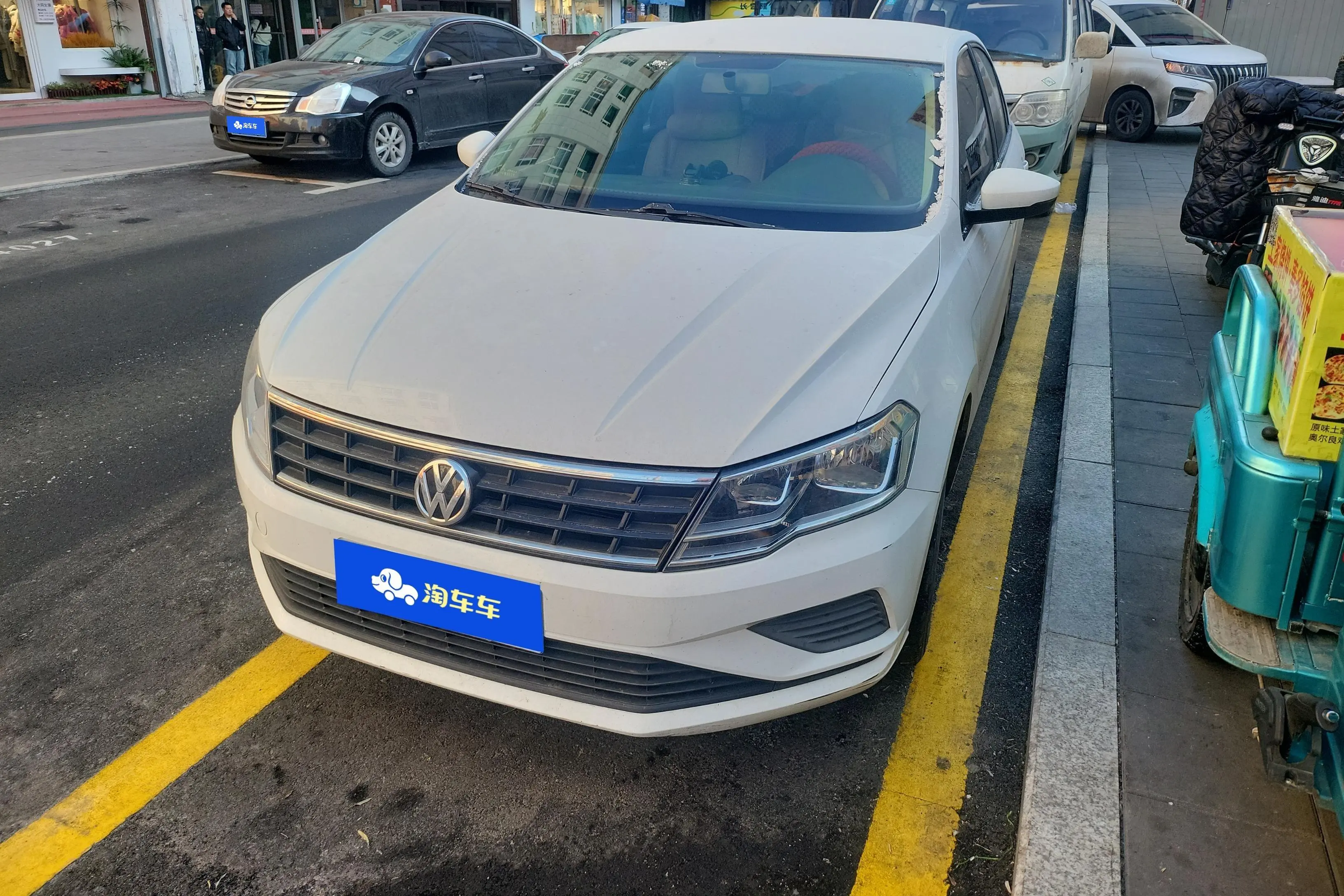 Volkswagen Jetta  из Китая