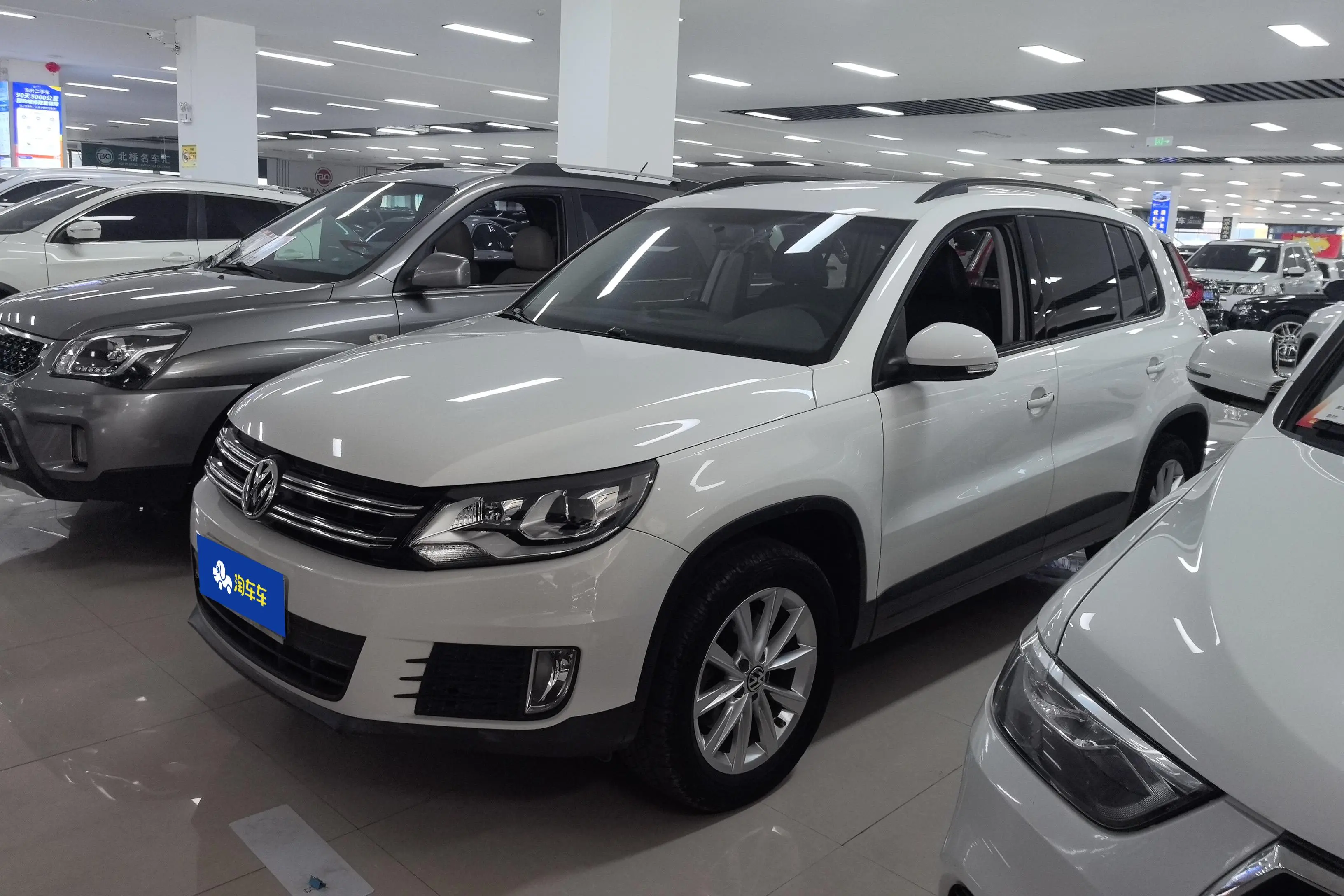 Volkswagen Tiguan (Tharu)  из Китая
