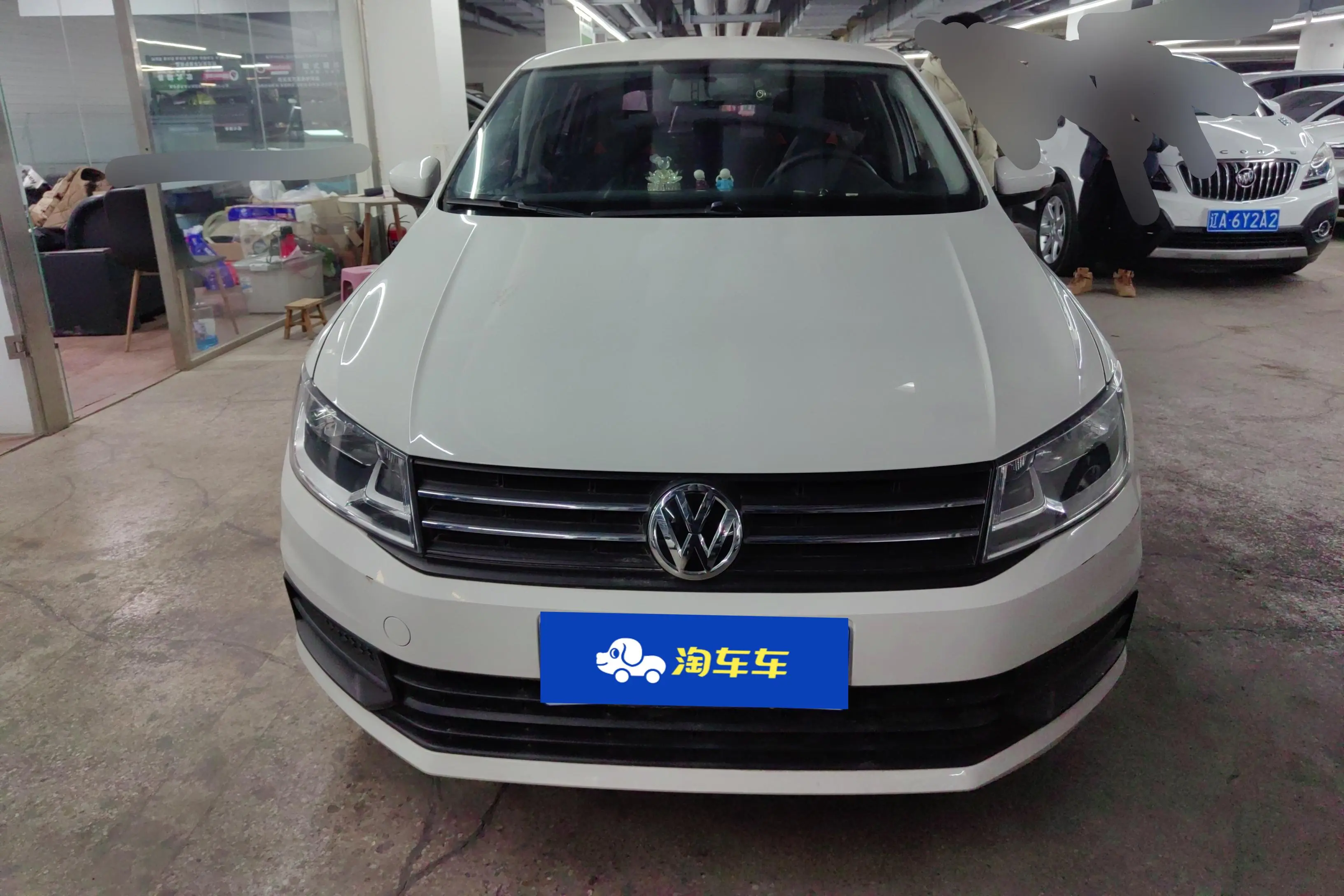 Volkswagen Santana  из Китая