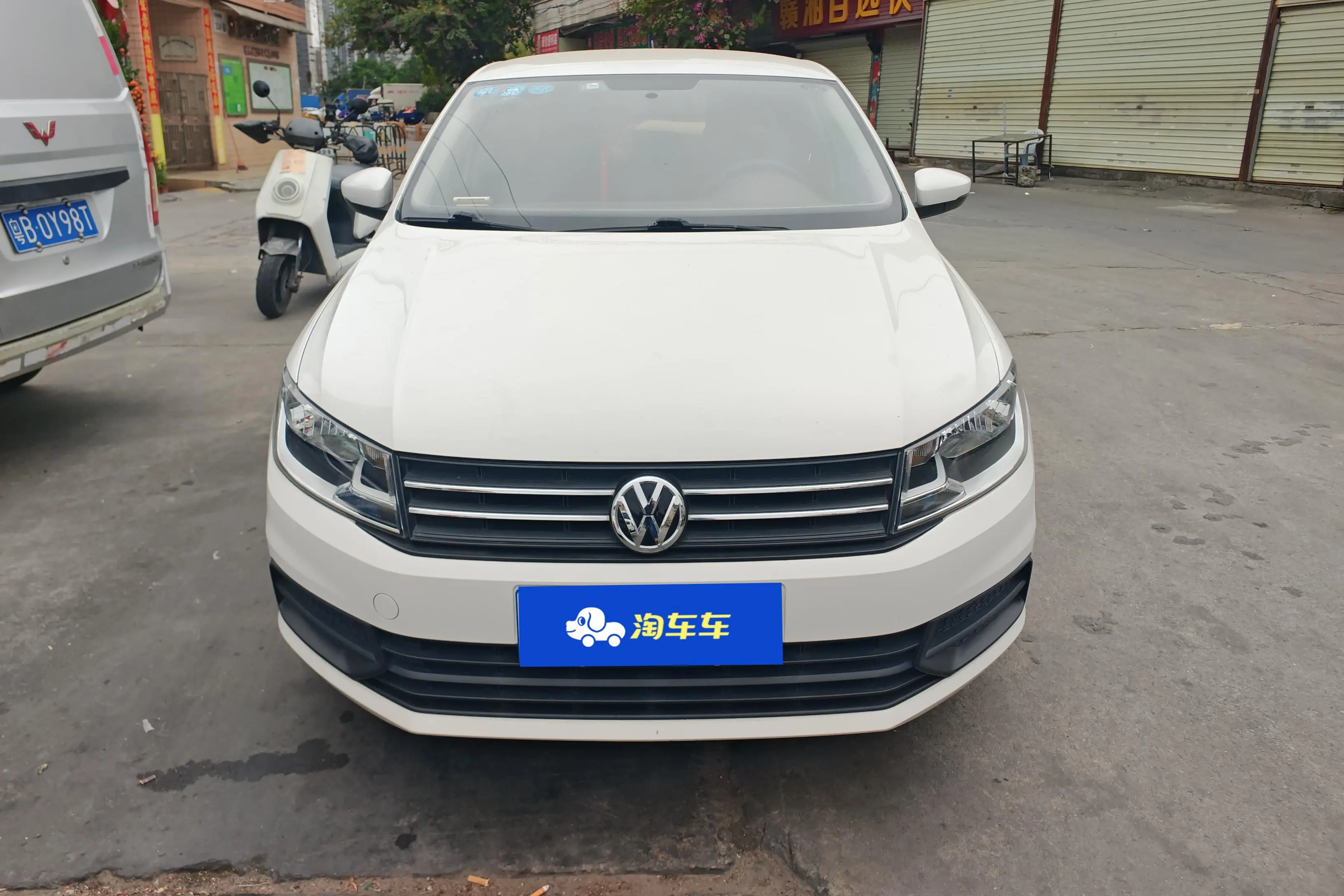 Volkswagen Santana  из Китая